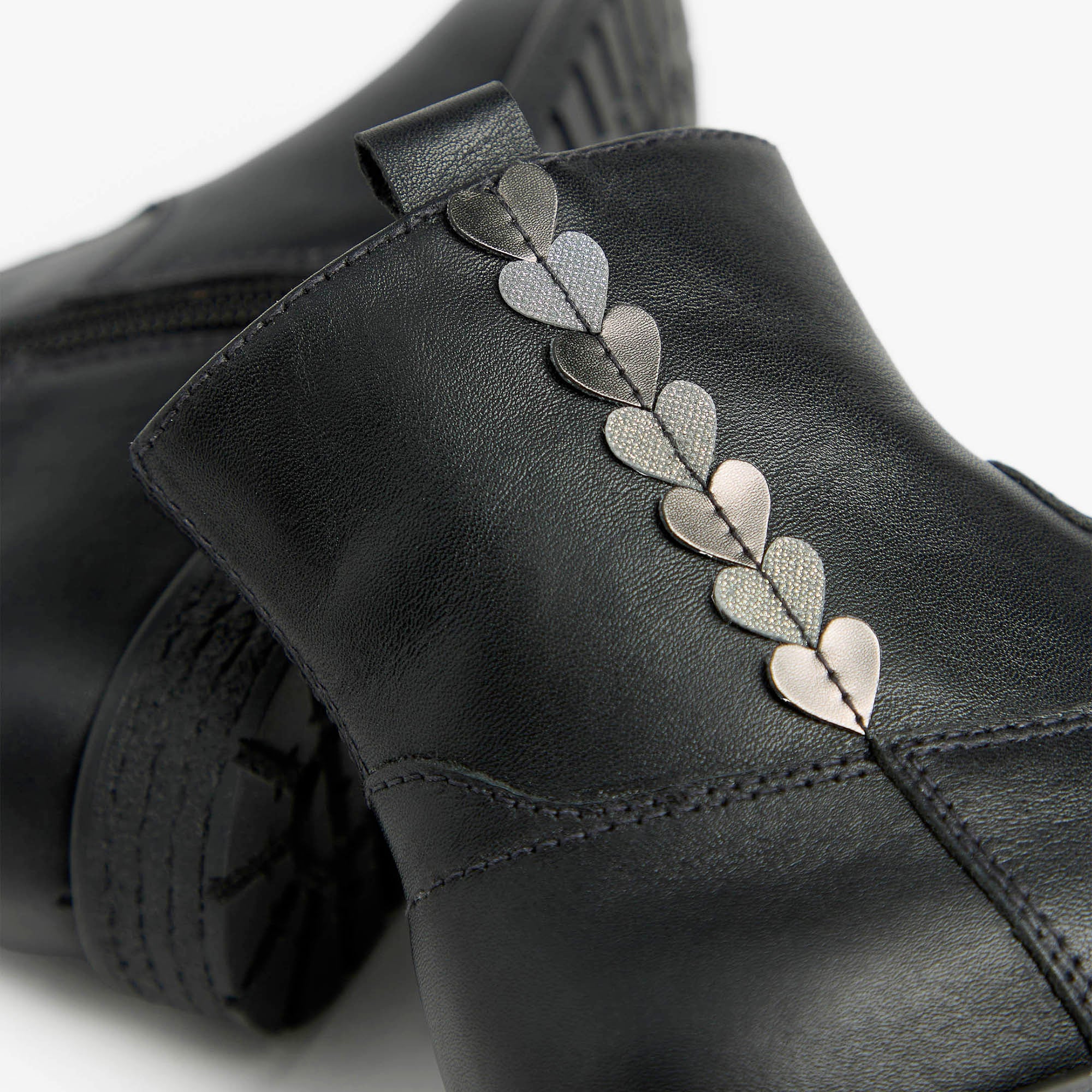 CAIRO_TBRILL_ANTRACITE_TMICROGLITTER_METEO_TR_CE_I527980F_100_Image_4