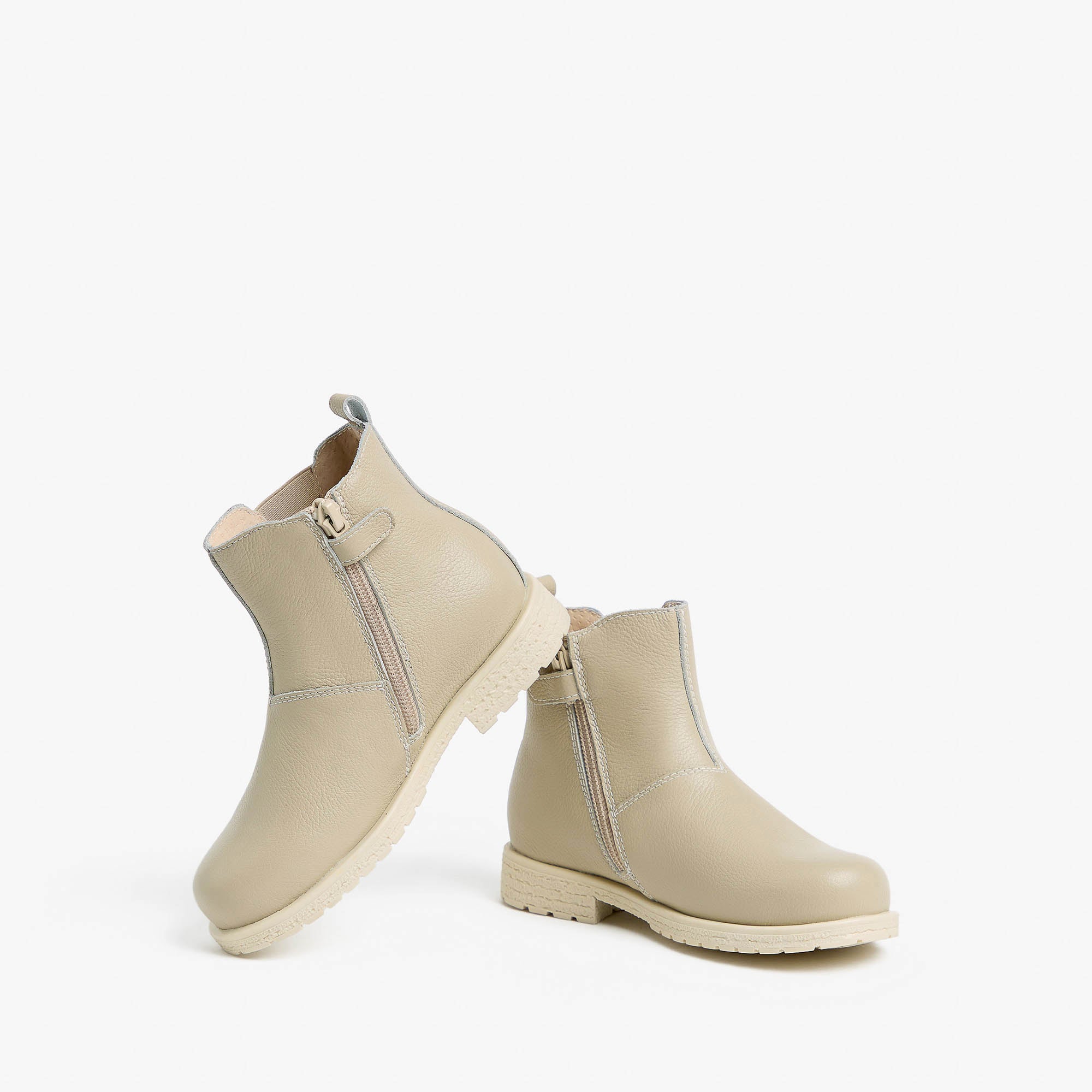 CAIRO_TBRILL_PLATINO_6074_TMICROGLITTER_PLATI_TR_I527981F_412_Image_2