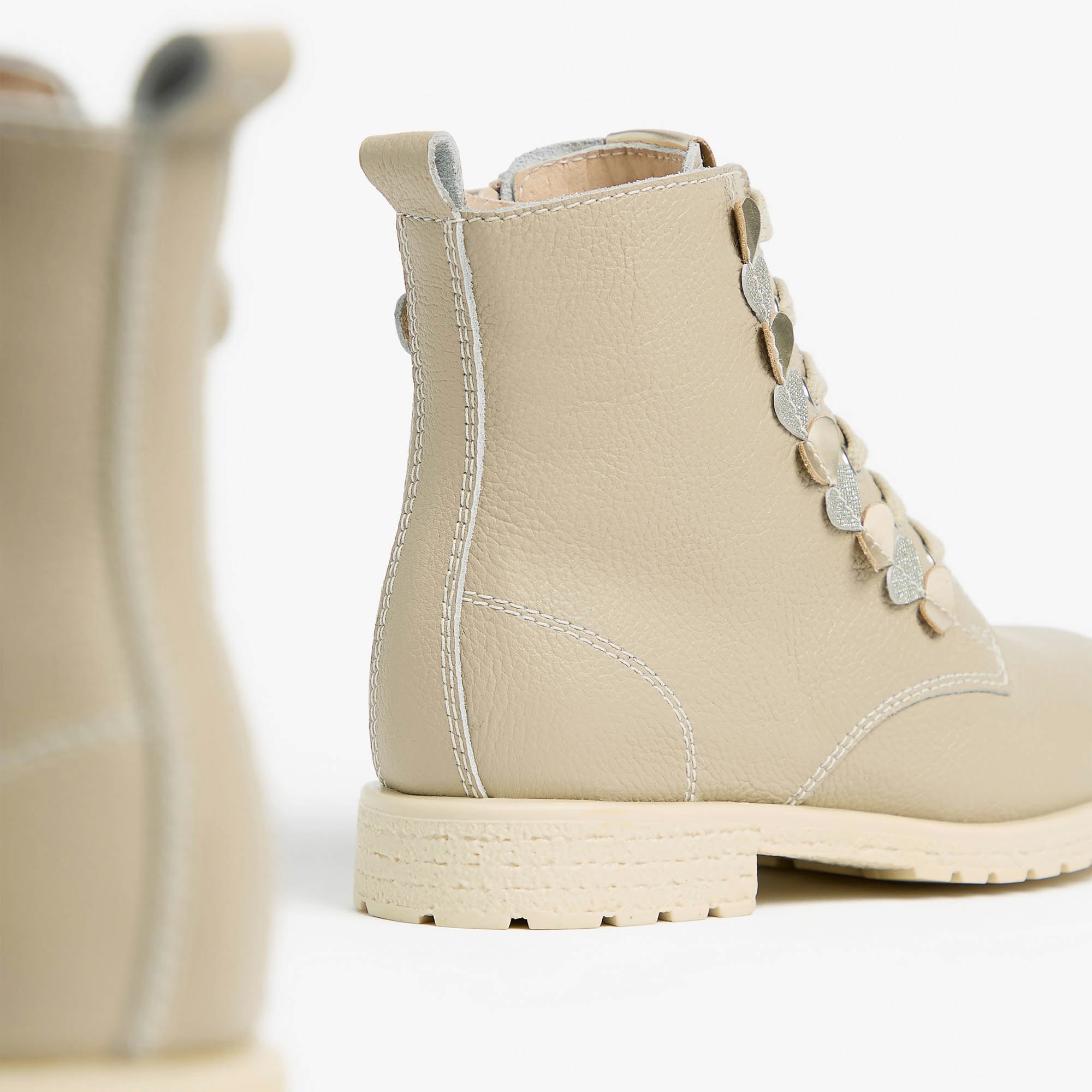 CAIRO_TBRILL_PLATINO_6074_TMICROGLITTER_PLATI_TR_I527982F_412_Image_3