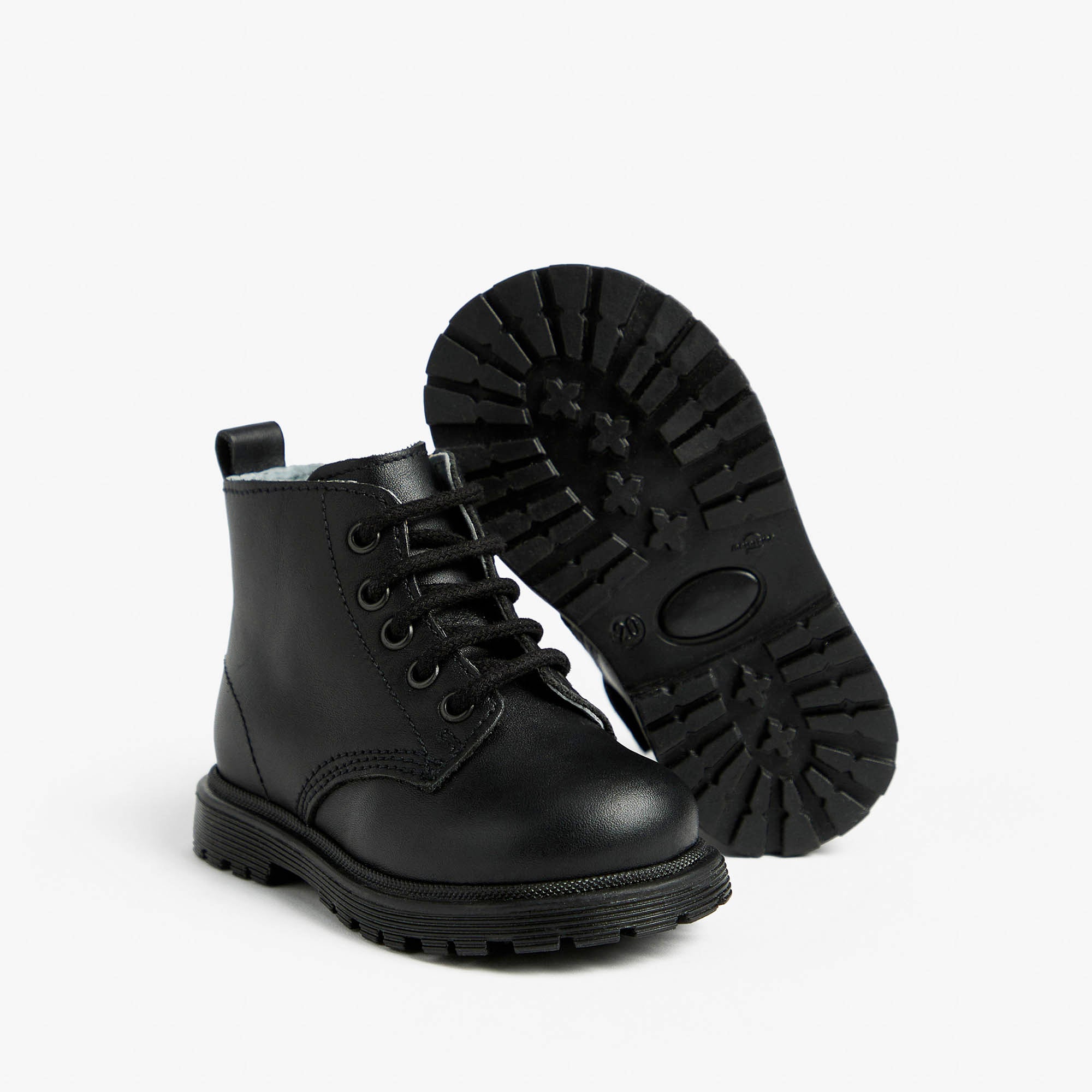 CAIRO_TR_BRENNA_ESCORT_NER_I523000F_100_Image_2