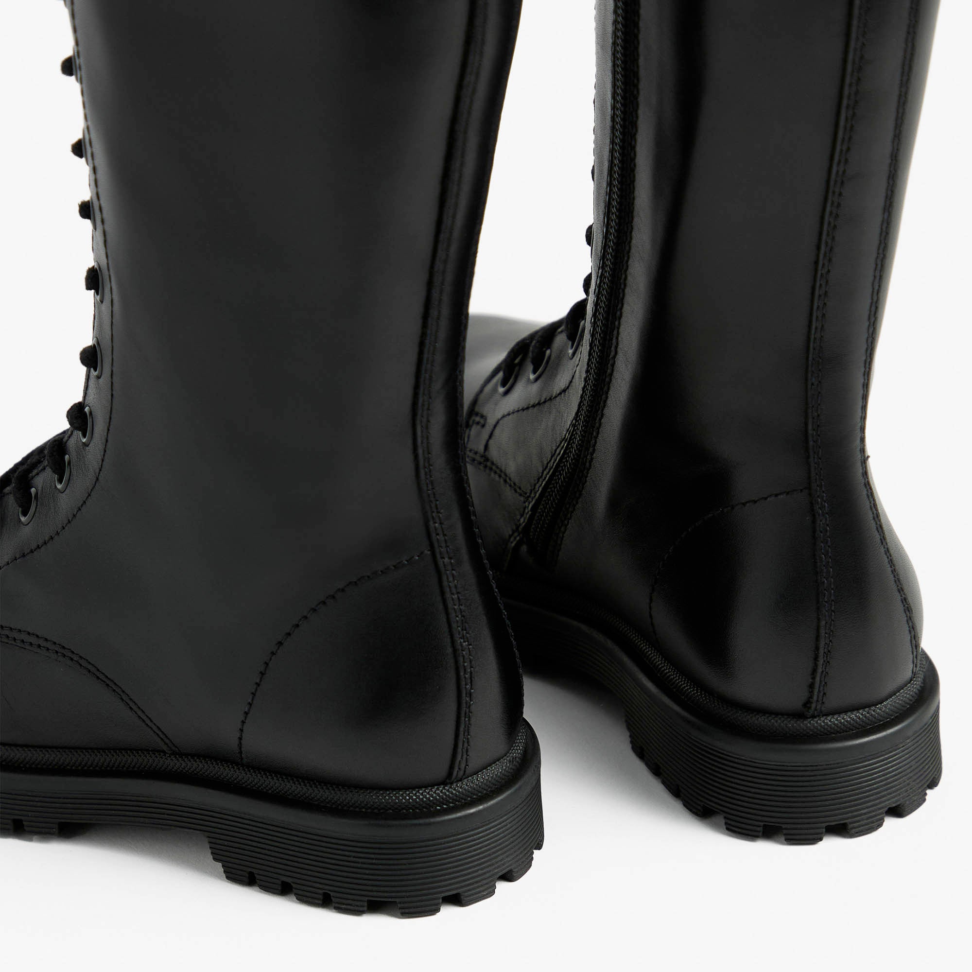 CAIRO_TR_BRENNA_ESCORT_NER_I533472F_100_Image_3