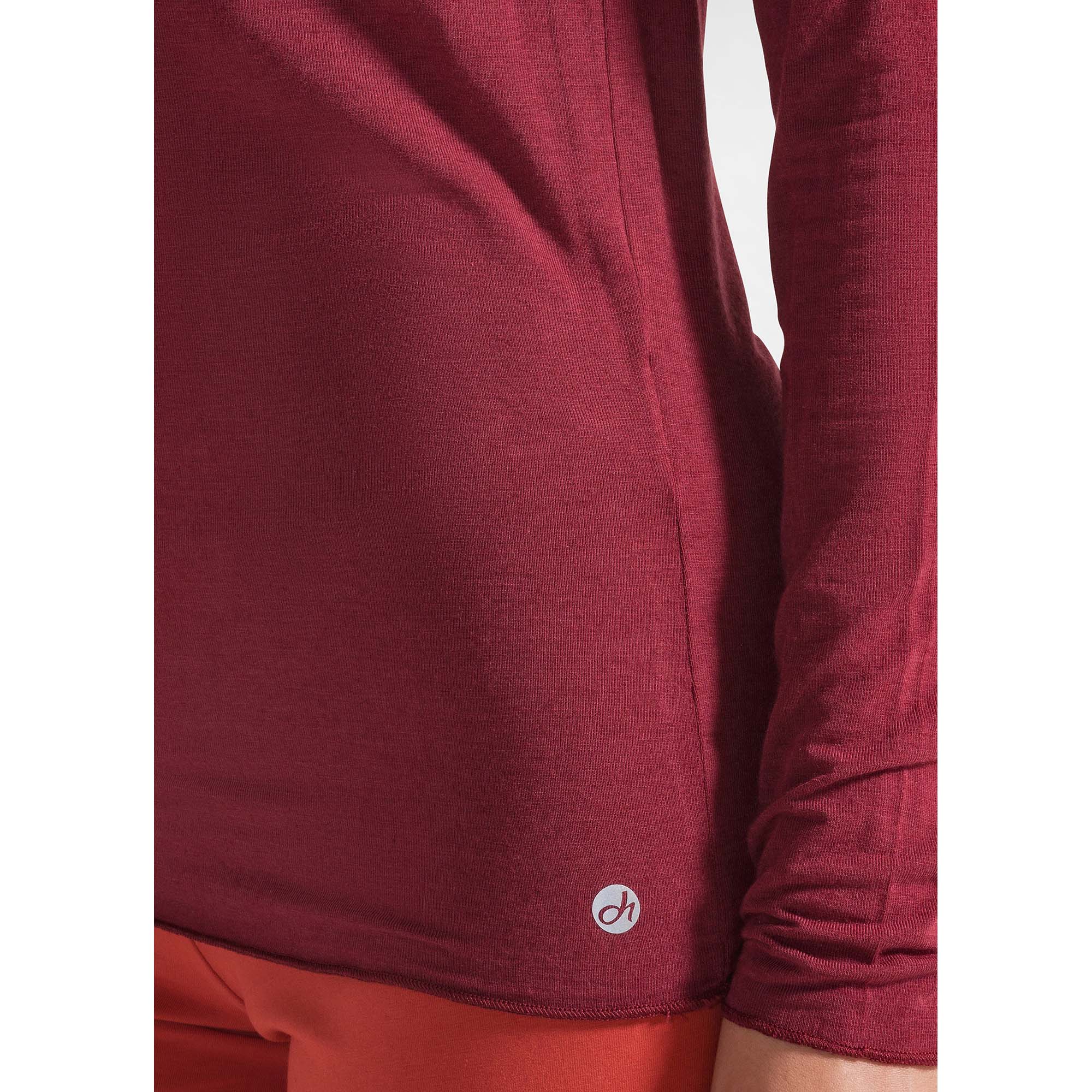 CASHMERE_BLEND_HIGH_NECK_T-SHIRT_A00661_26228_Image_4
