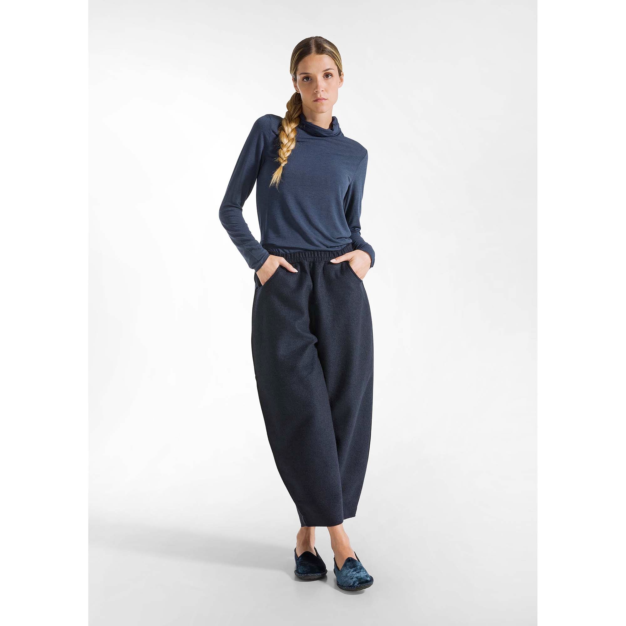 CASHMERE_BLEND_HIGH_NECK_T-SHIRT_A00661_26525_Image_5