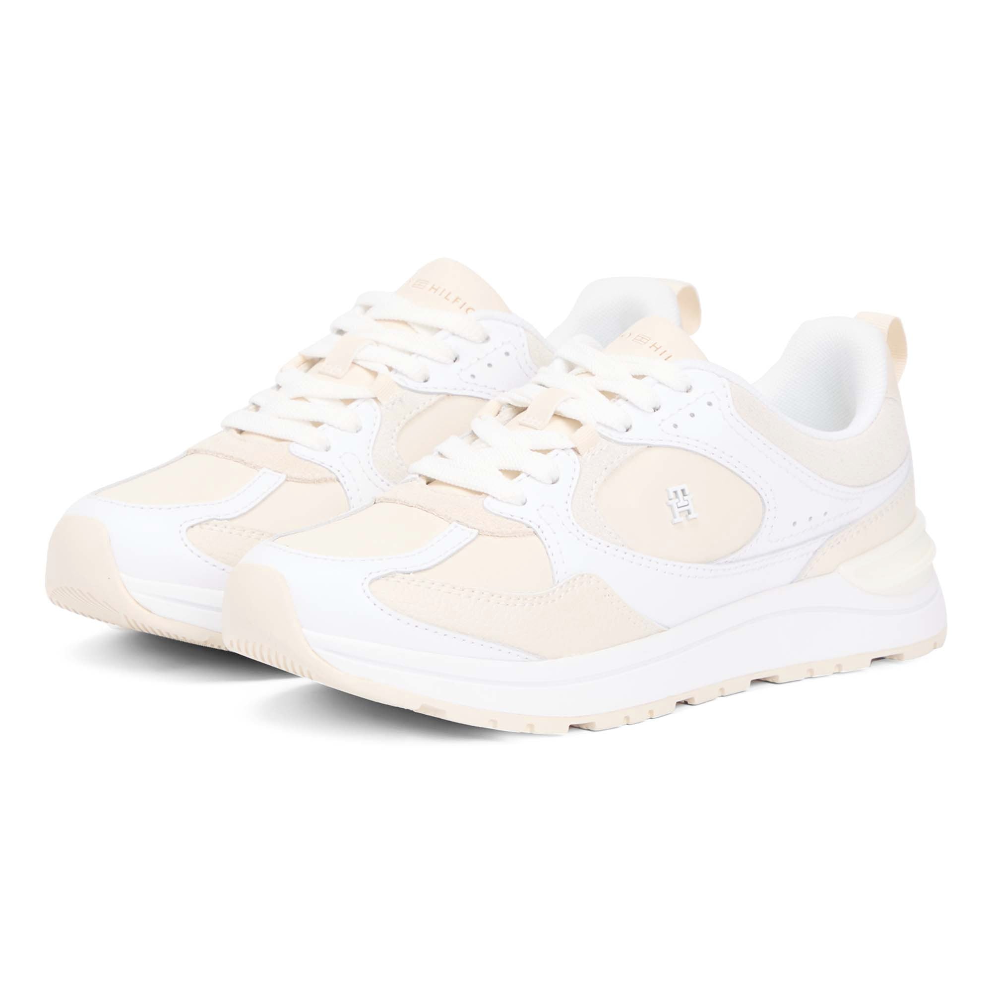 CASUAL_FASHION_RUNNE_FW0FW09034_0K4_Image_2