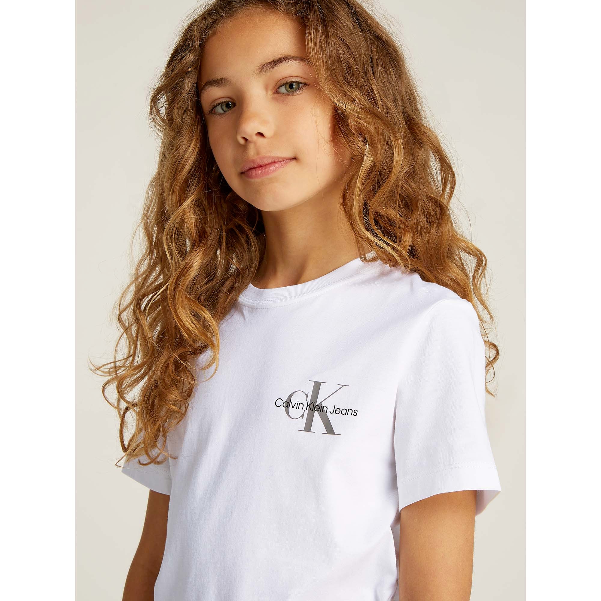 CHEST_MONOLOGO_SS_T-SHIRT_CKIU0IU00678T_YAF_Image_5