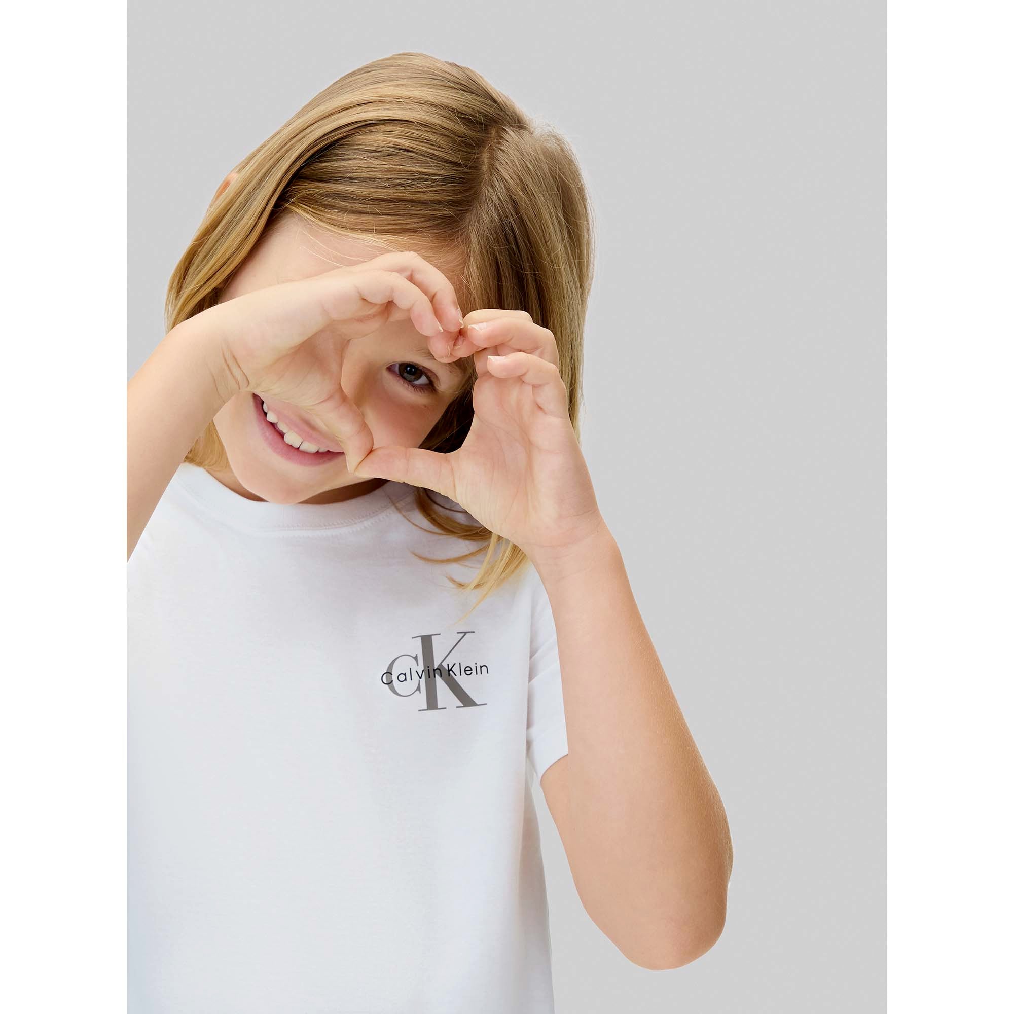 CHEST_MONOLOGO_SS_T-SHIRT_CKIU0IU00719T_YAF_Image_4