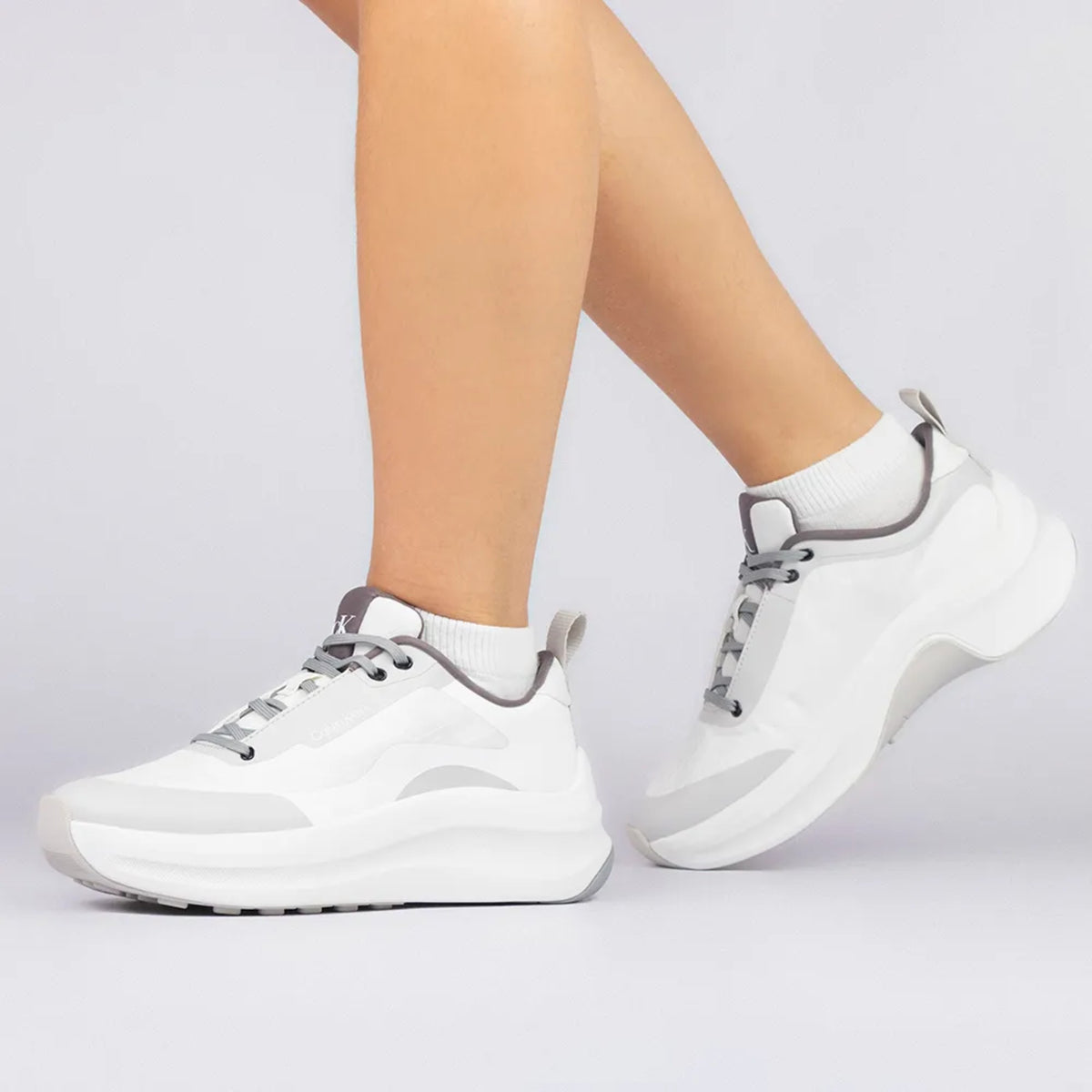CHUNKY_RUNNER_LACEUP_YW0YW02077_0K6_Image_6