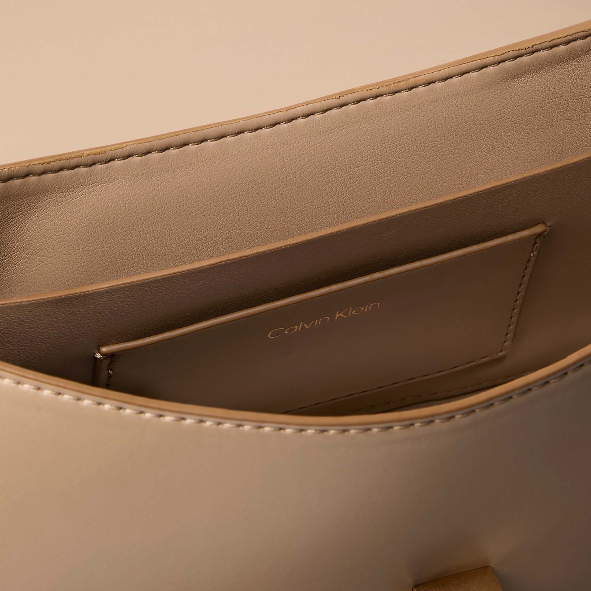CK_BRUSHED_FLAP_CAMERA_BAG_LV04F3409G_VFU_Image_3