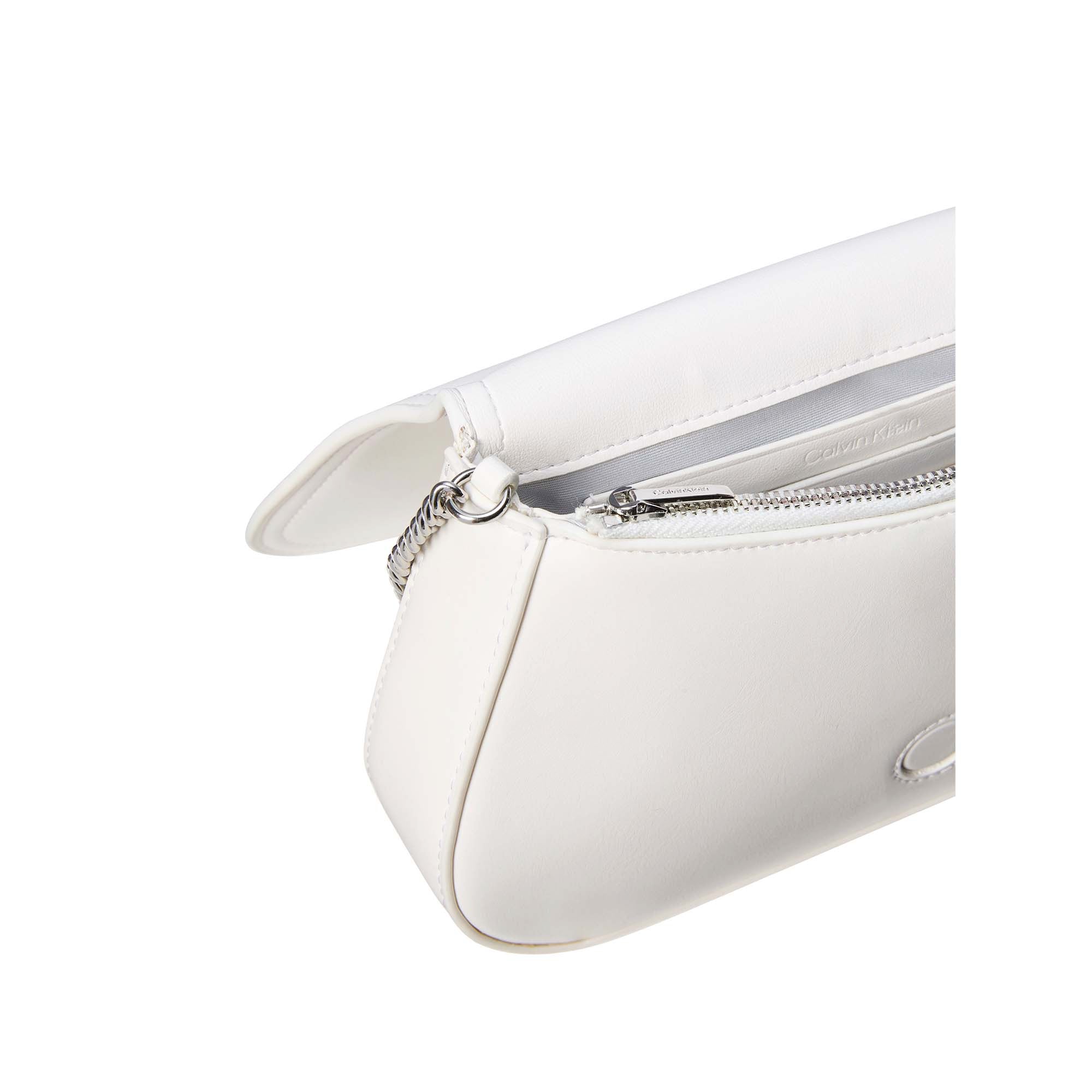 CK_CURVED_WALLET_ON_CHAIN_LV04F1153G_4LX_Image_3