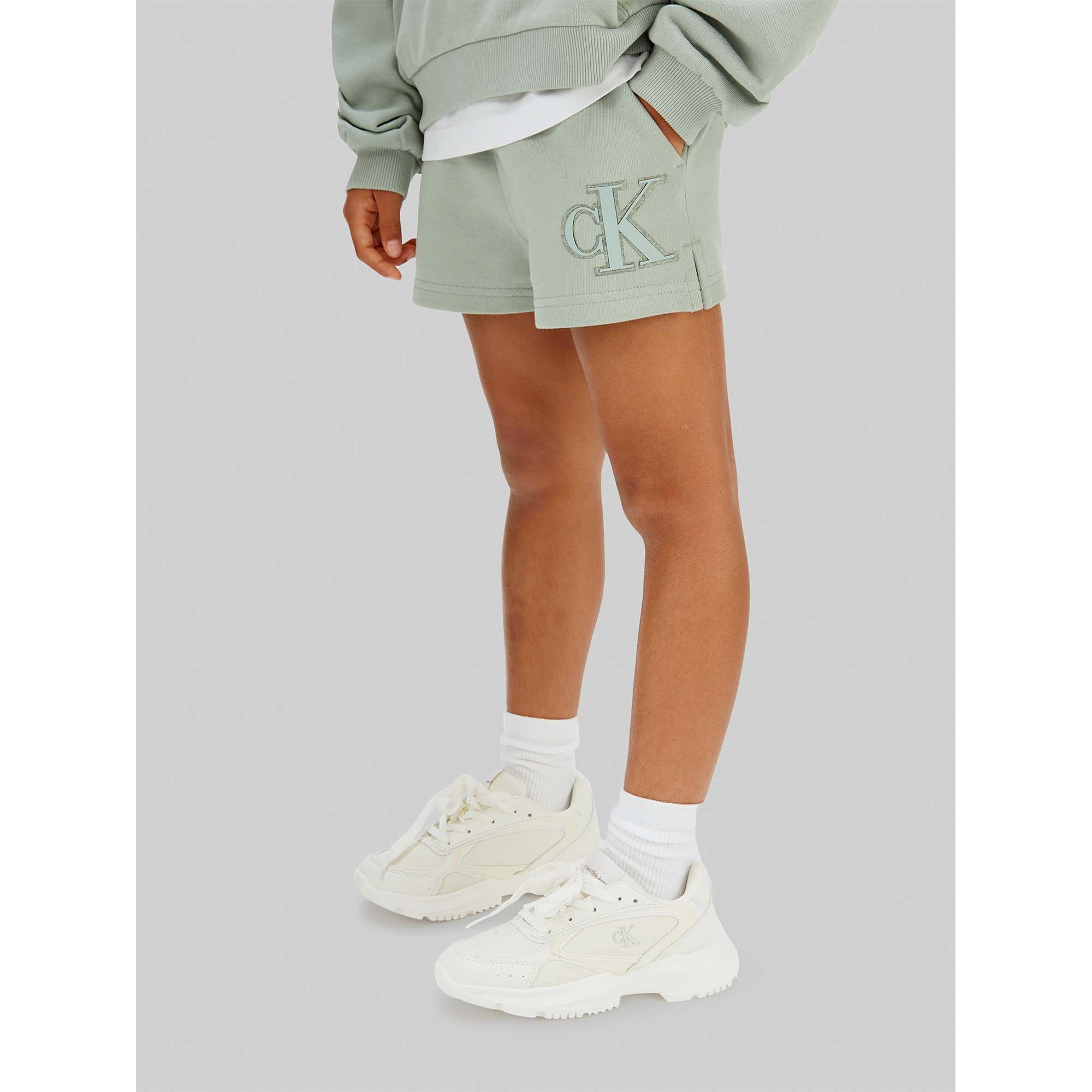 CK_LOGO_KNIT_SHORTS_CKLVCKSJC25GT_PCY_Image_3