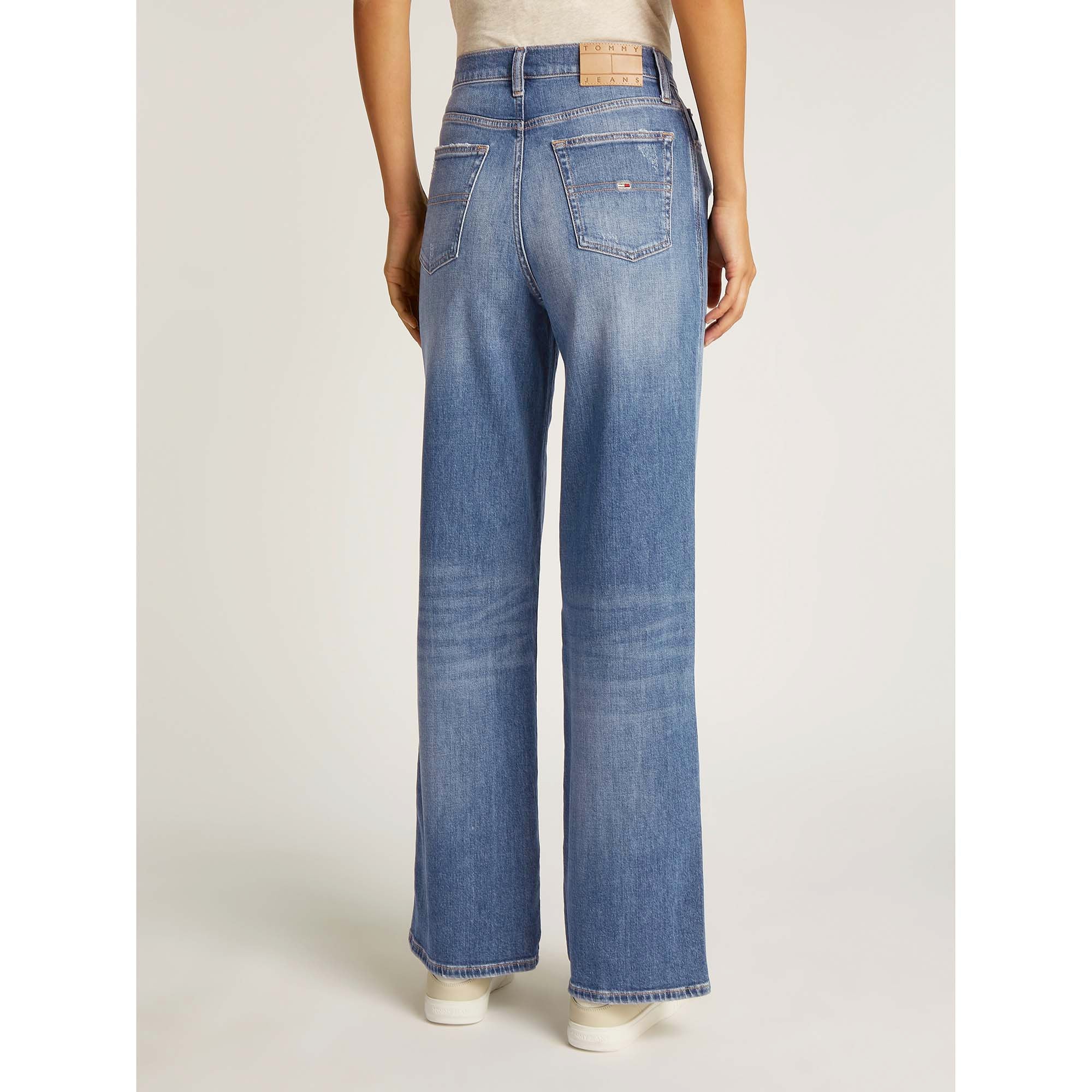 CLAIRE_HR_WD_AI2153_DW0DW19582_1BK_Image_3