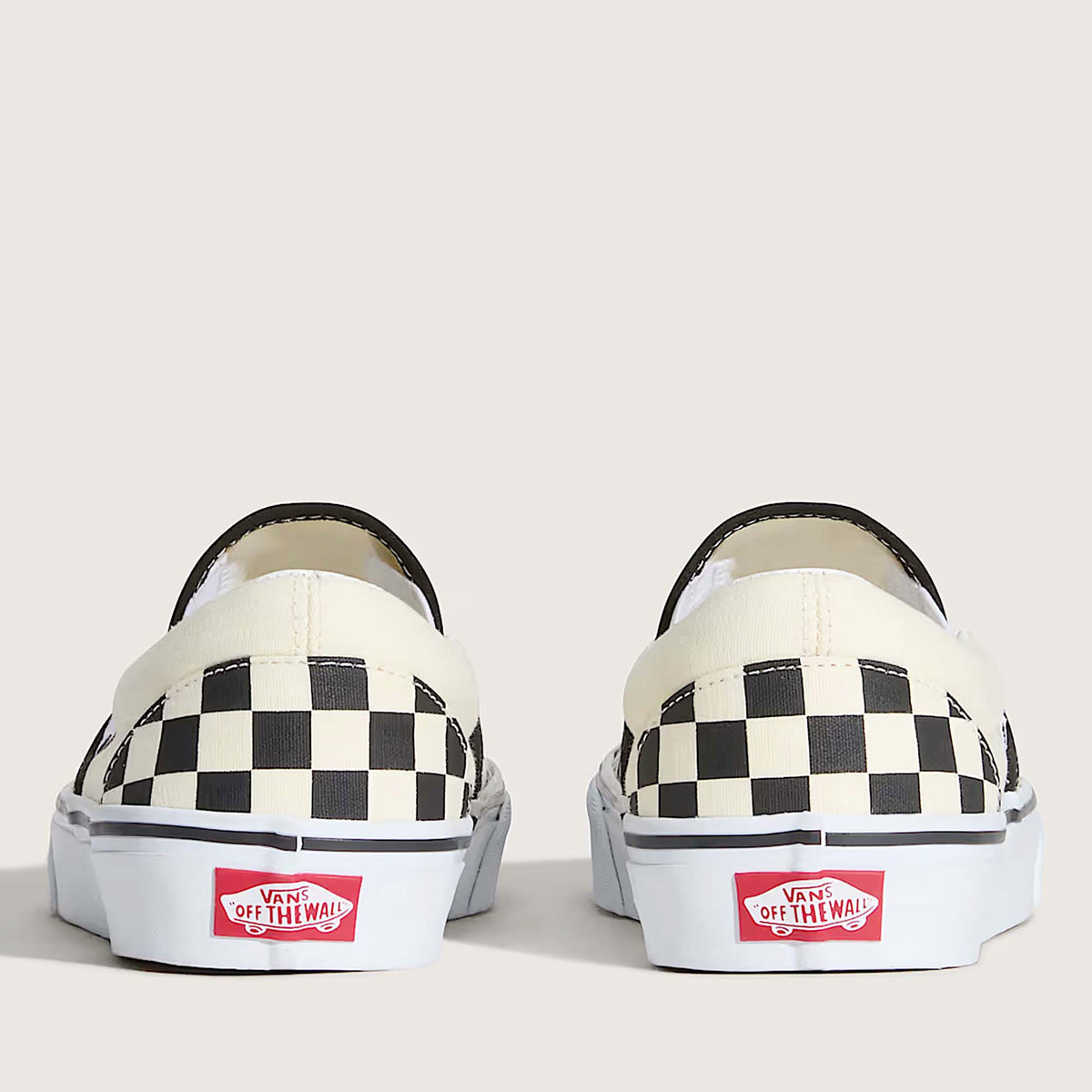 CLASSIC_SLIP-ON_CHBD_VN000EYEBWW_BLKWHTCH_Image_4