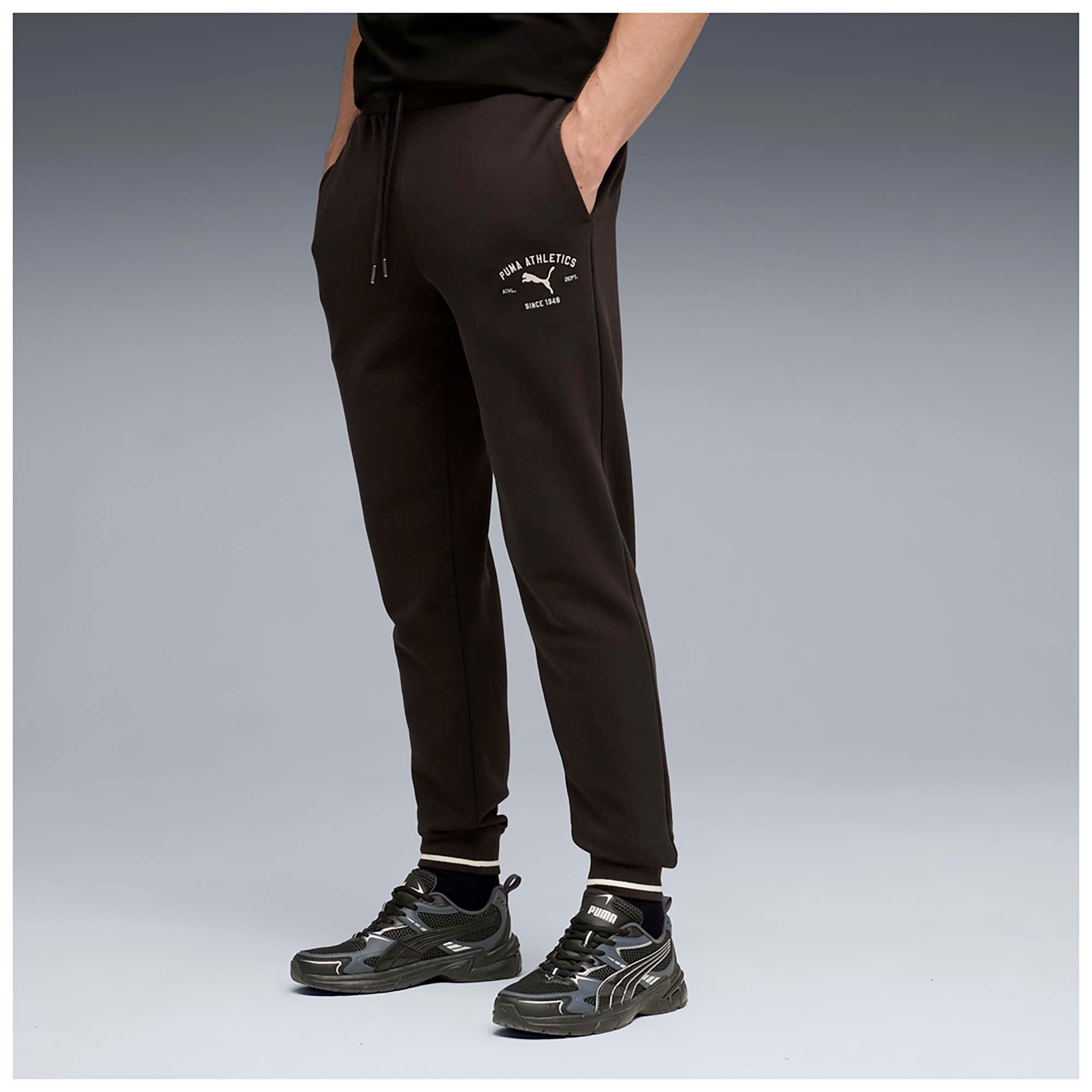 CLASS_SWEATPANTS_692229_01_Image_2