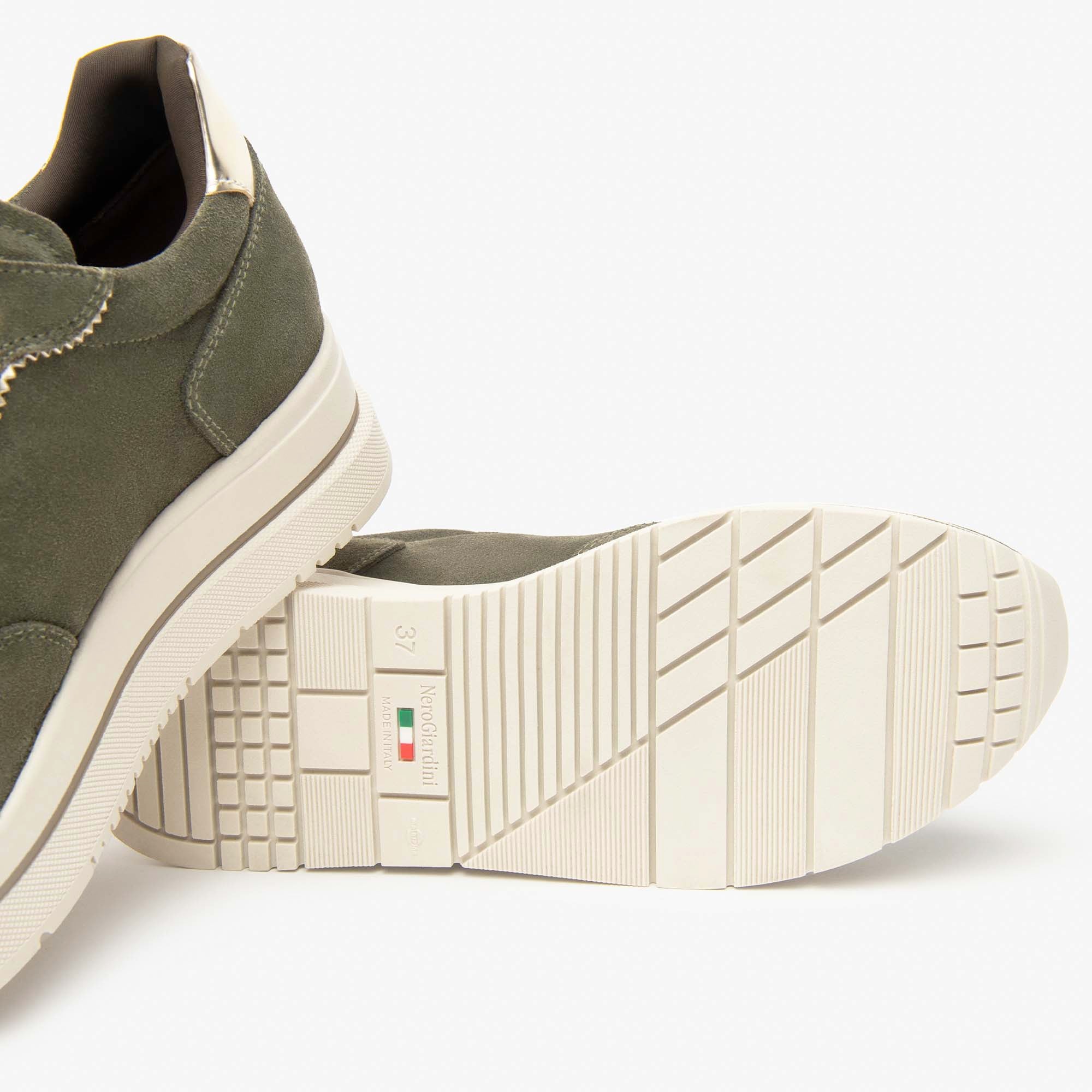 COLORADO_TBRILL_PLATINO_6074_TR_CORVARA_KENNEDY_L_I514105D_503_Image_4