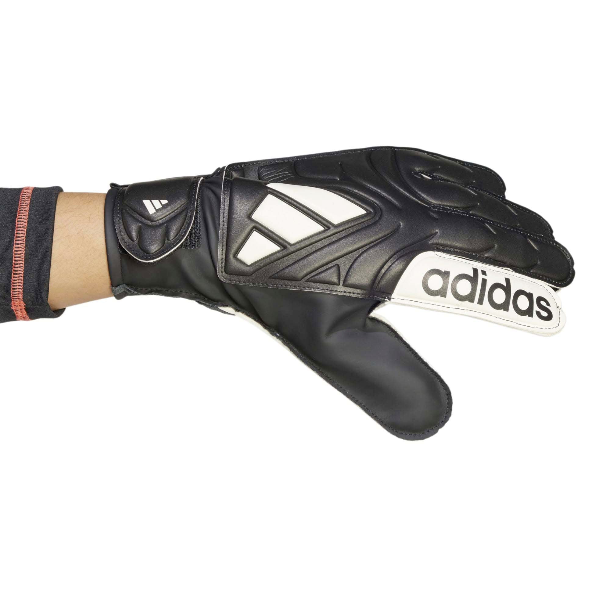 COPA_GL_CLB_JY0625_BLACKWH_Image_2