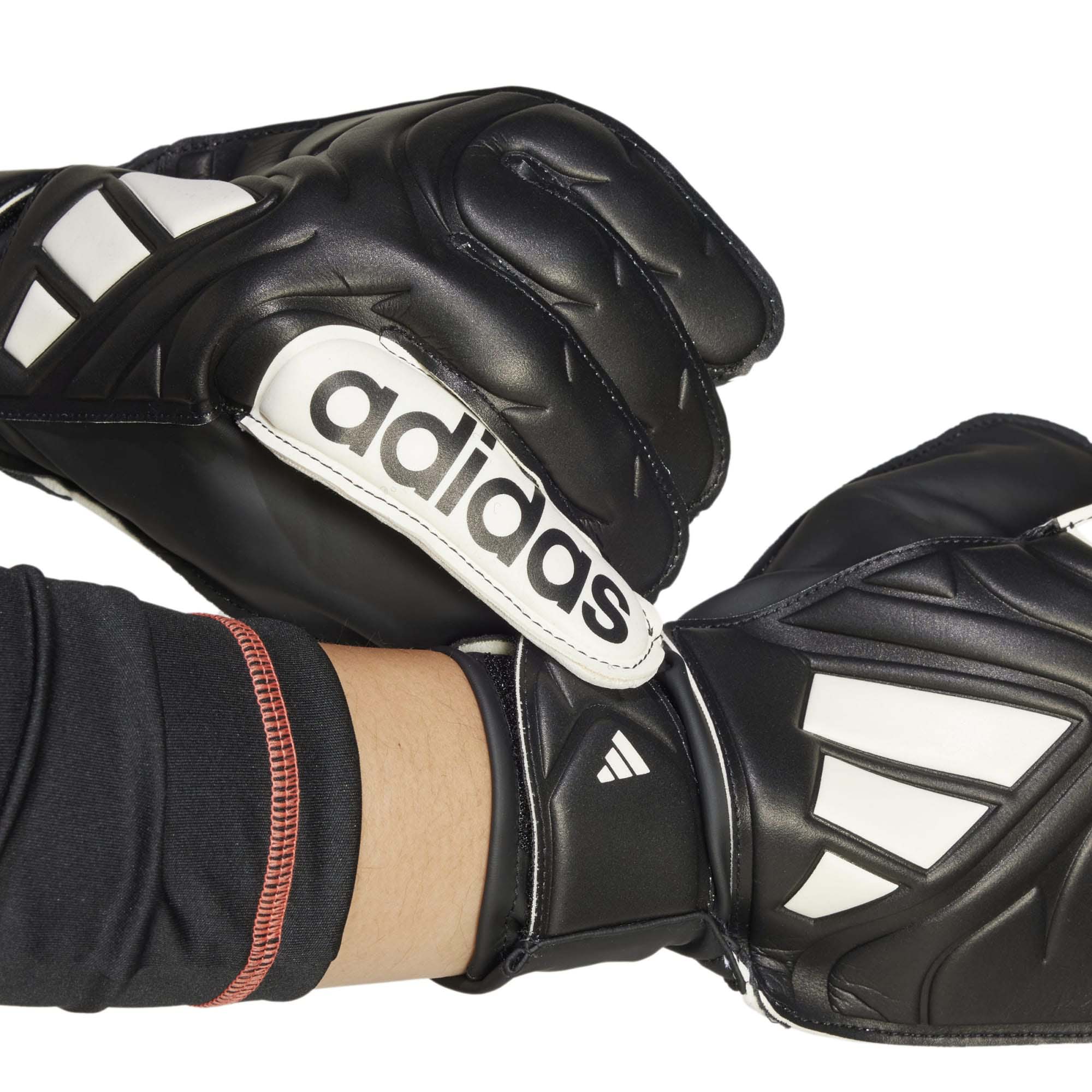 COPA_GL_CLB_JY0625_BLACKWH_Image_4