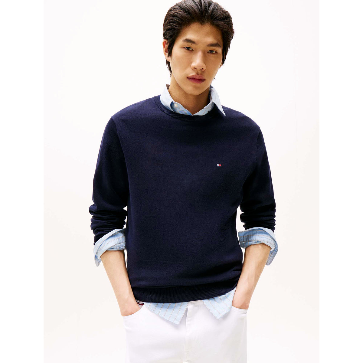CORE_ESSENTIAL_COTTON_CREW_NECK_MW0MW14748_DW5_Image_2
