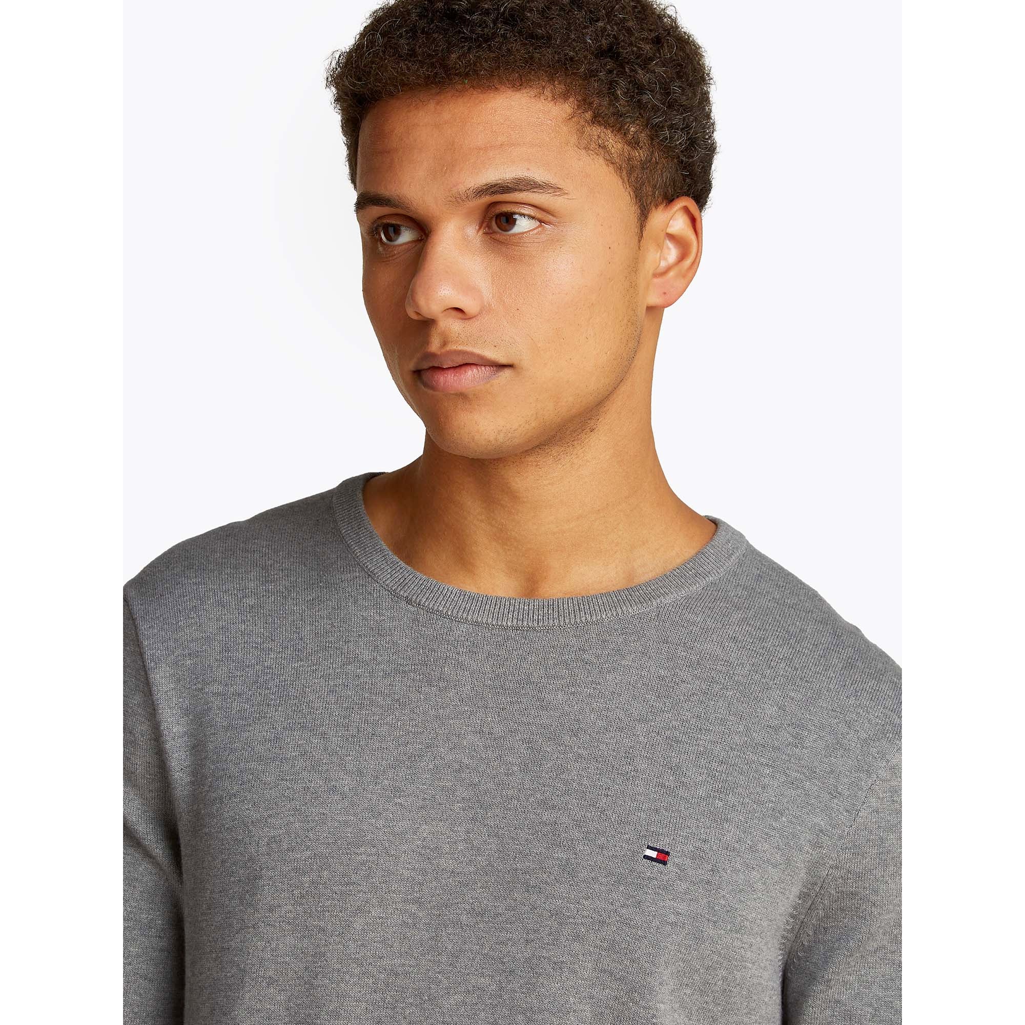 CORE_ESSENTIAL_COTTON_CREW_NECK_MW0MW14748_P91_Image_4