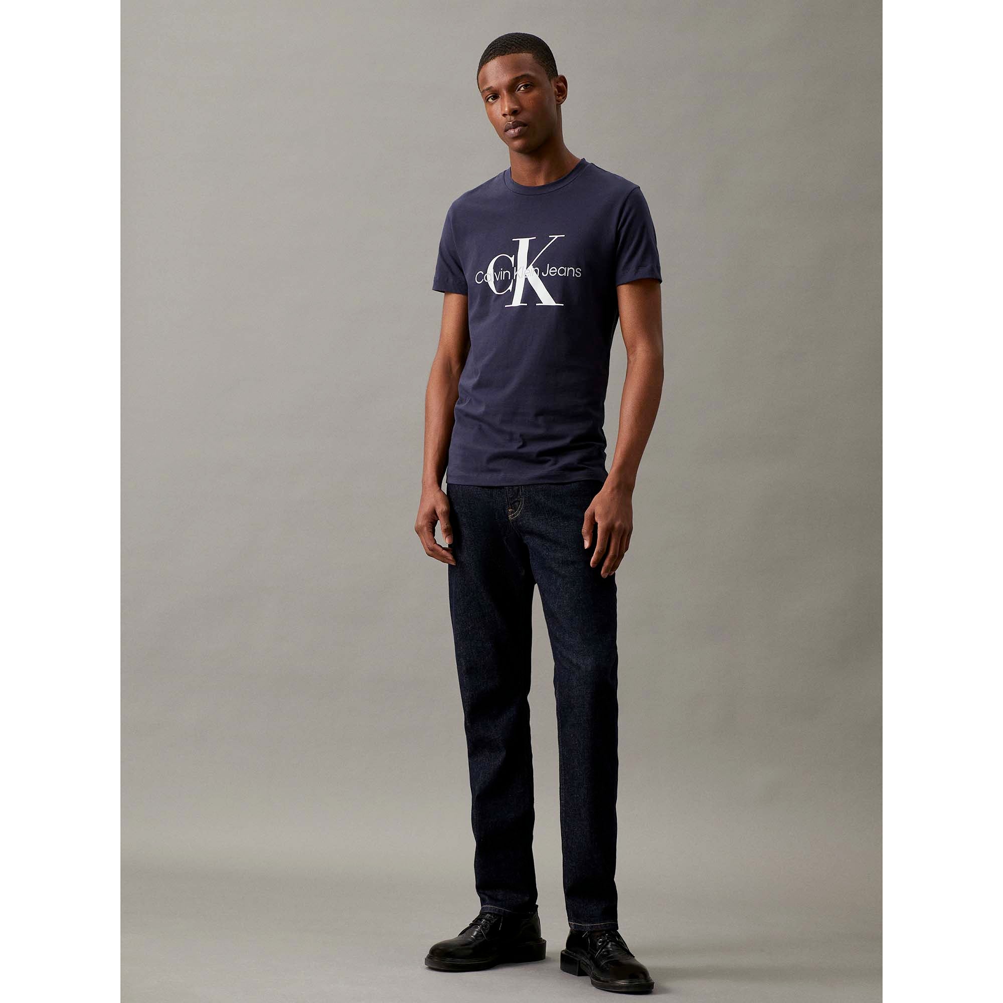 CORE_MONOLOGO_SLIM_T_CHW_J30J320935_CHW_Image_3