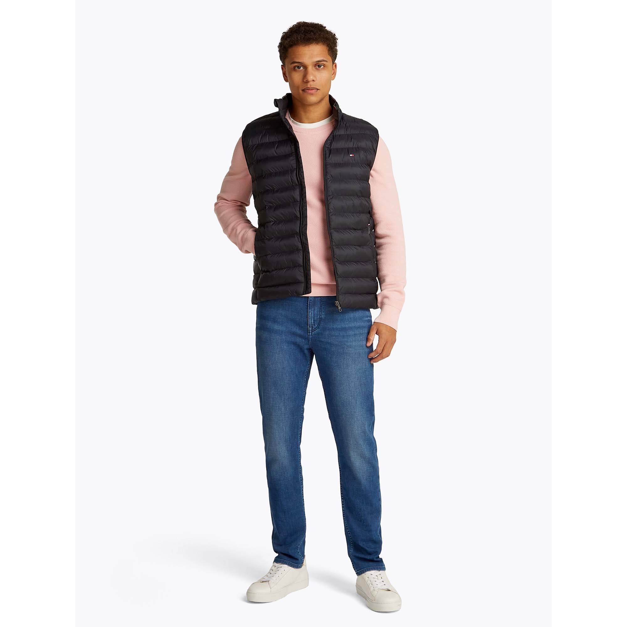 CORE_PACKABLE_RECYCLED_VEST_MW0MW39989_BDS_Image_3