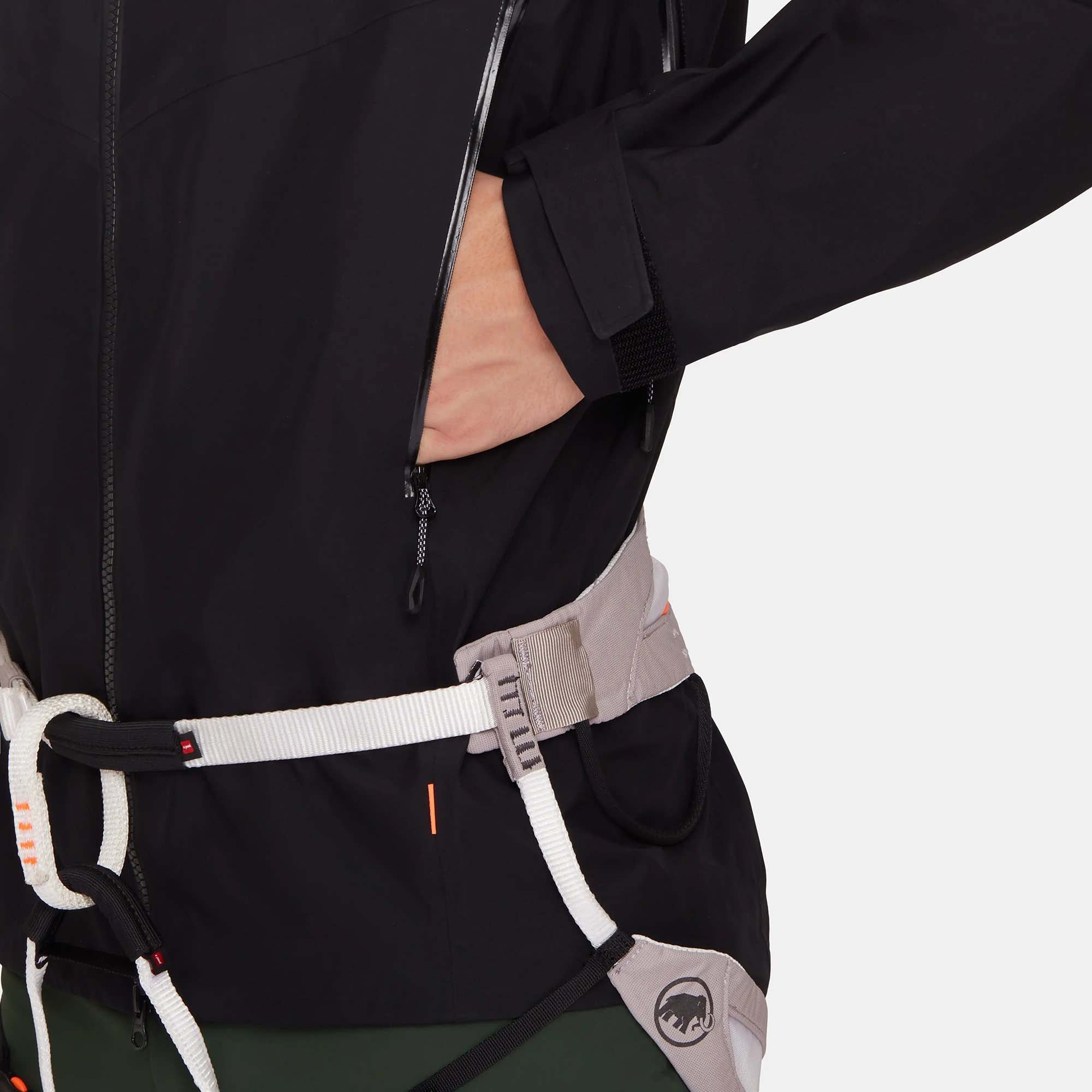 CRATER_IV_HS_HOODED_JACKET_MEN_101030151_50670_Image_6