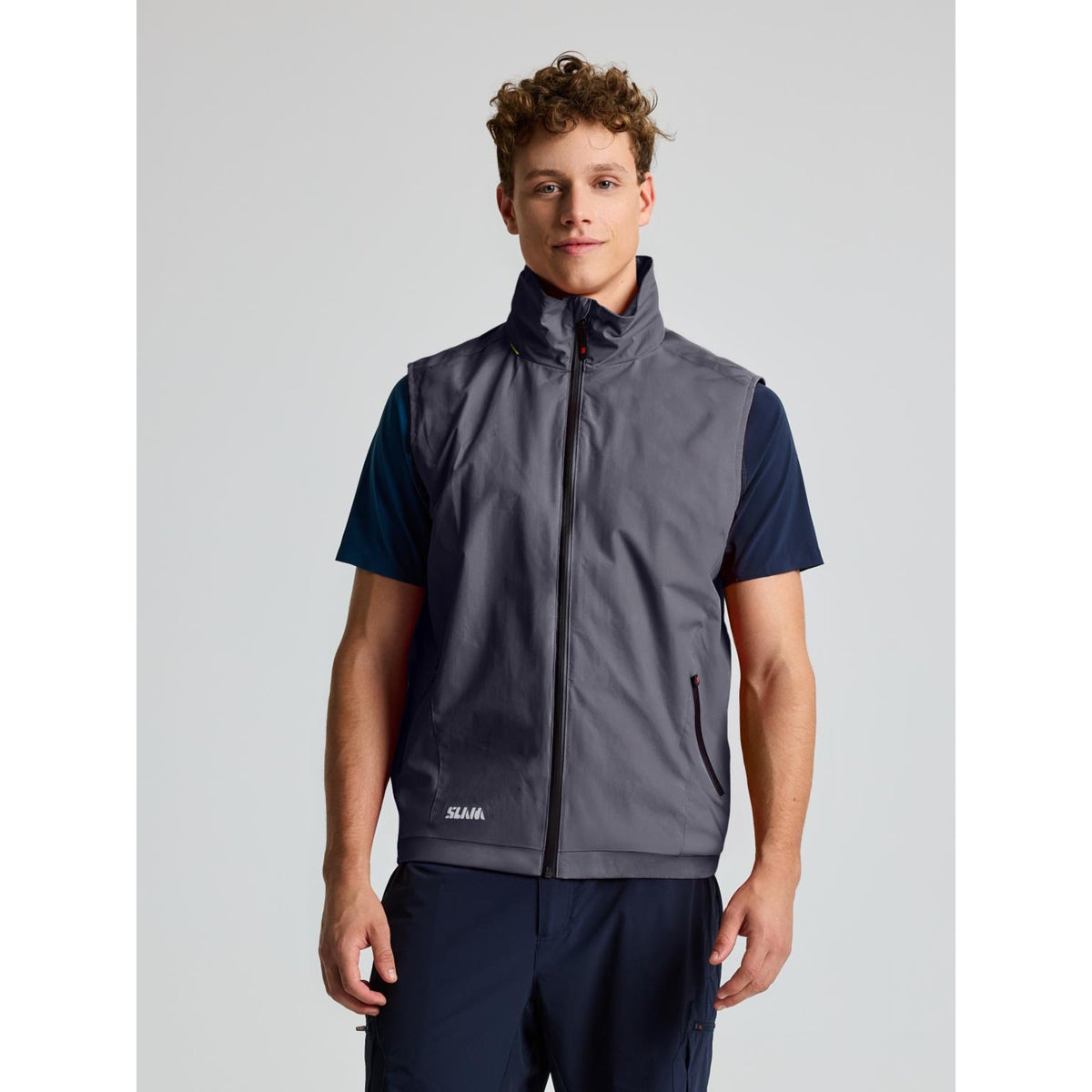 CREW_VEST_A126004S00_W14_Image_2