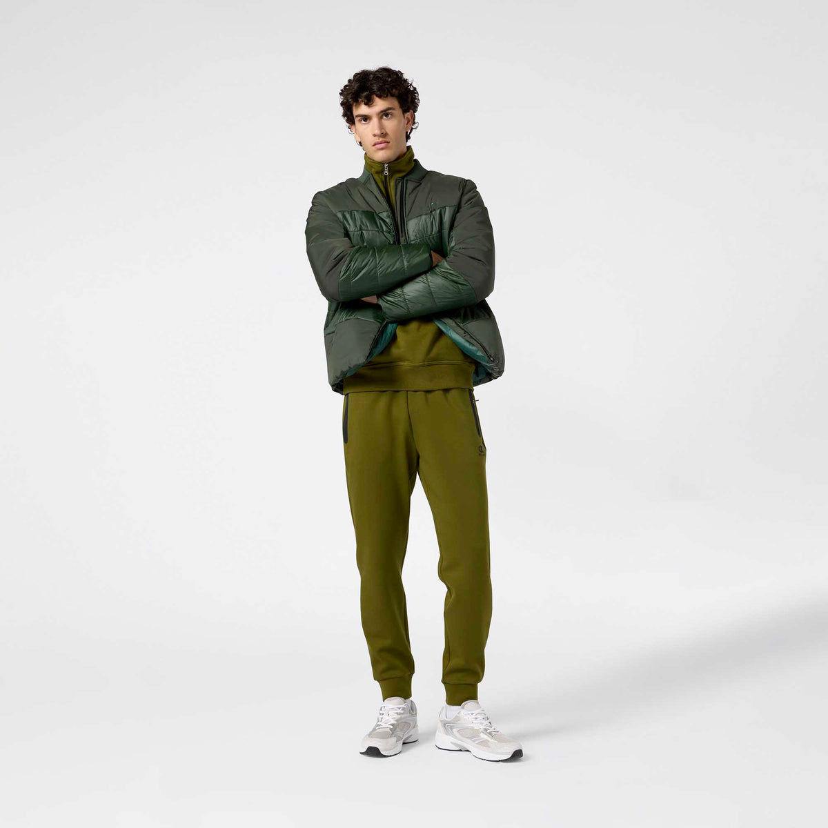 CUFFED_PANTS_221352_GS585_Image_4