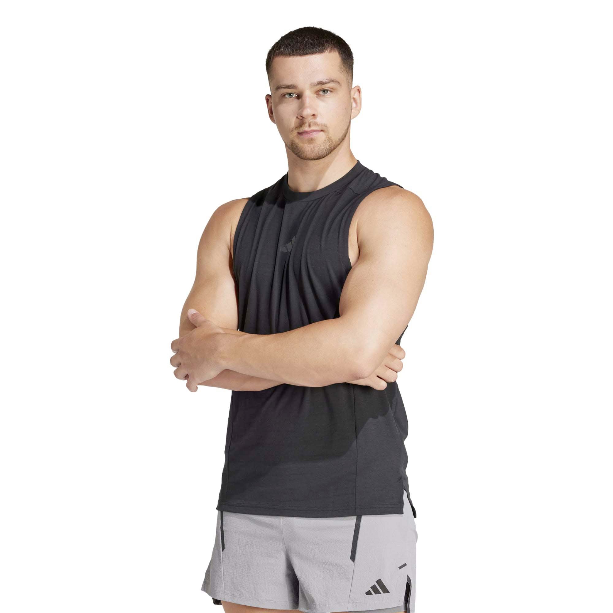 D4T_TANK_IK9726_BLACK_Image_2