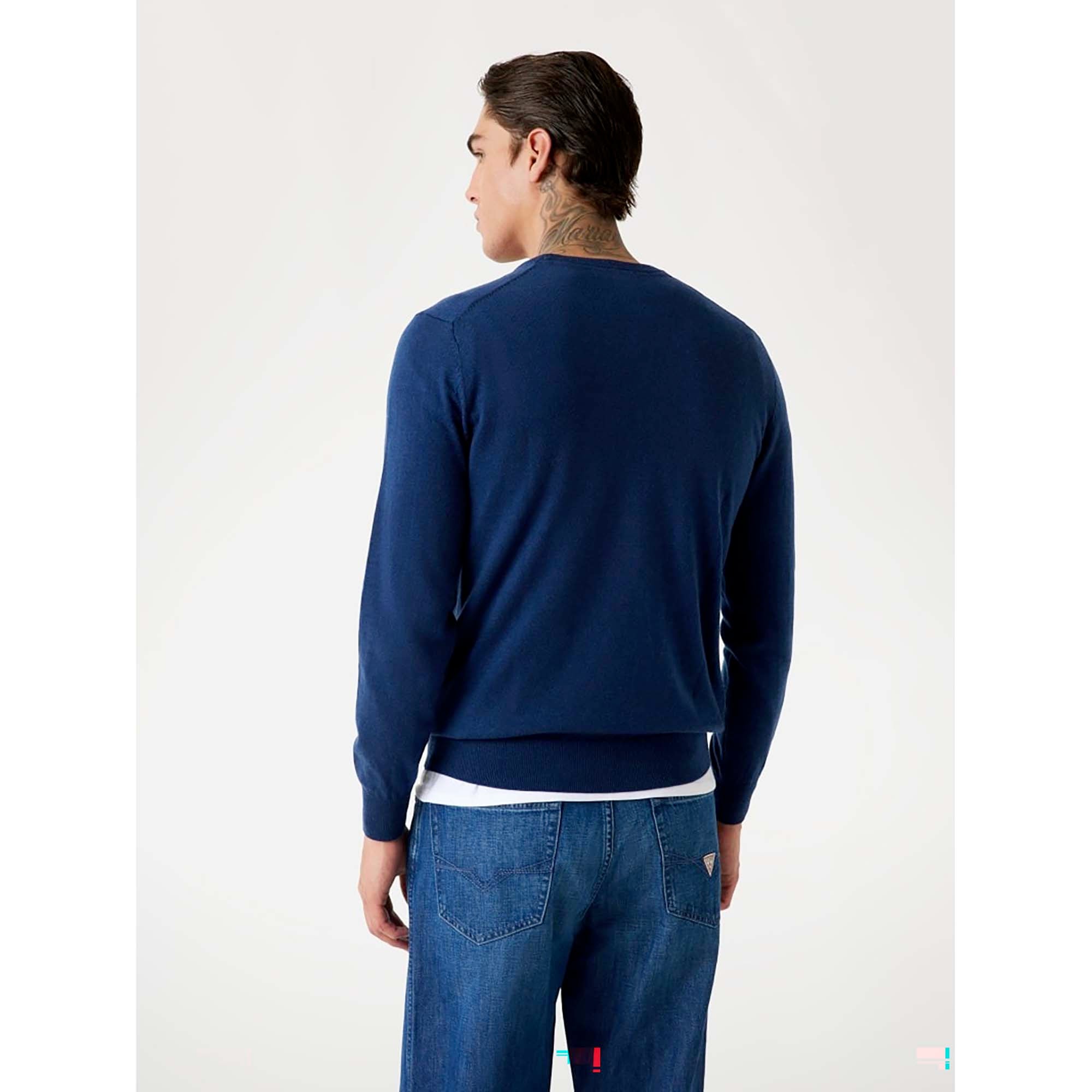 DANIEL_CN_LS_BASIC_SWTR_M5YR26Z0122_G7V2_Image_3