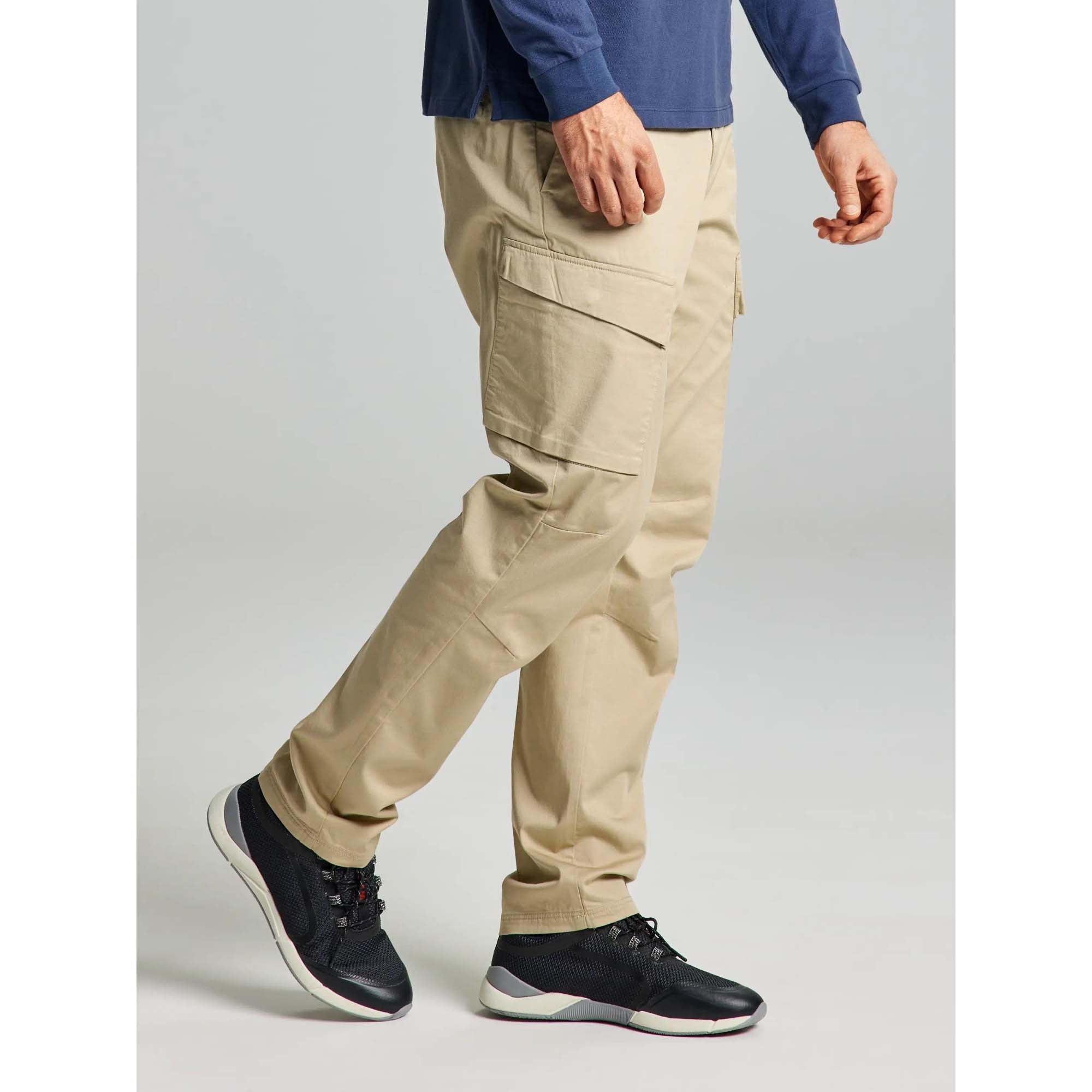 DECK_LGT_CARGO_PANT_A104006S00_W09_Image_3