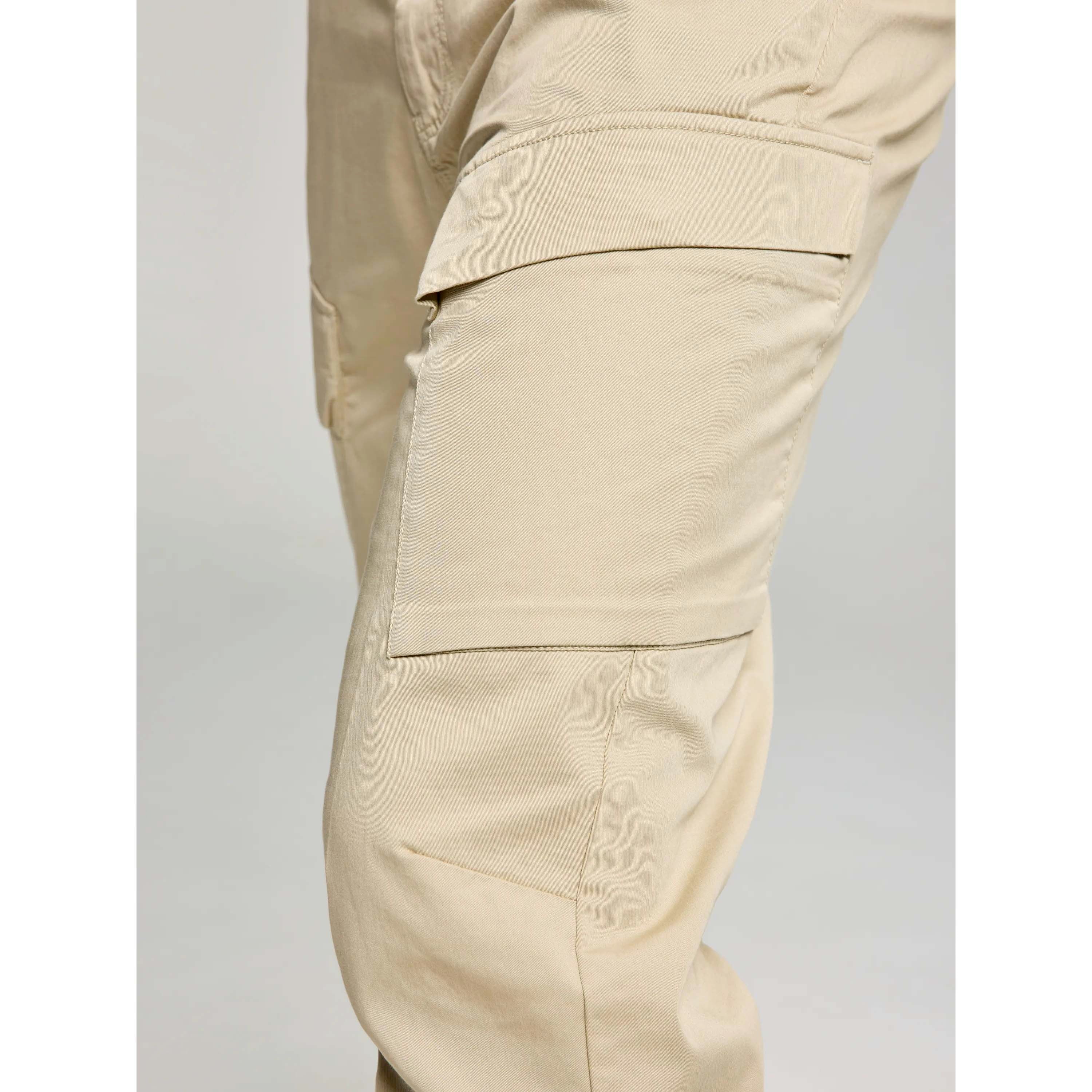 DECK_LGT_CARGO_PANT_A104006S00_W09_Image_7