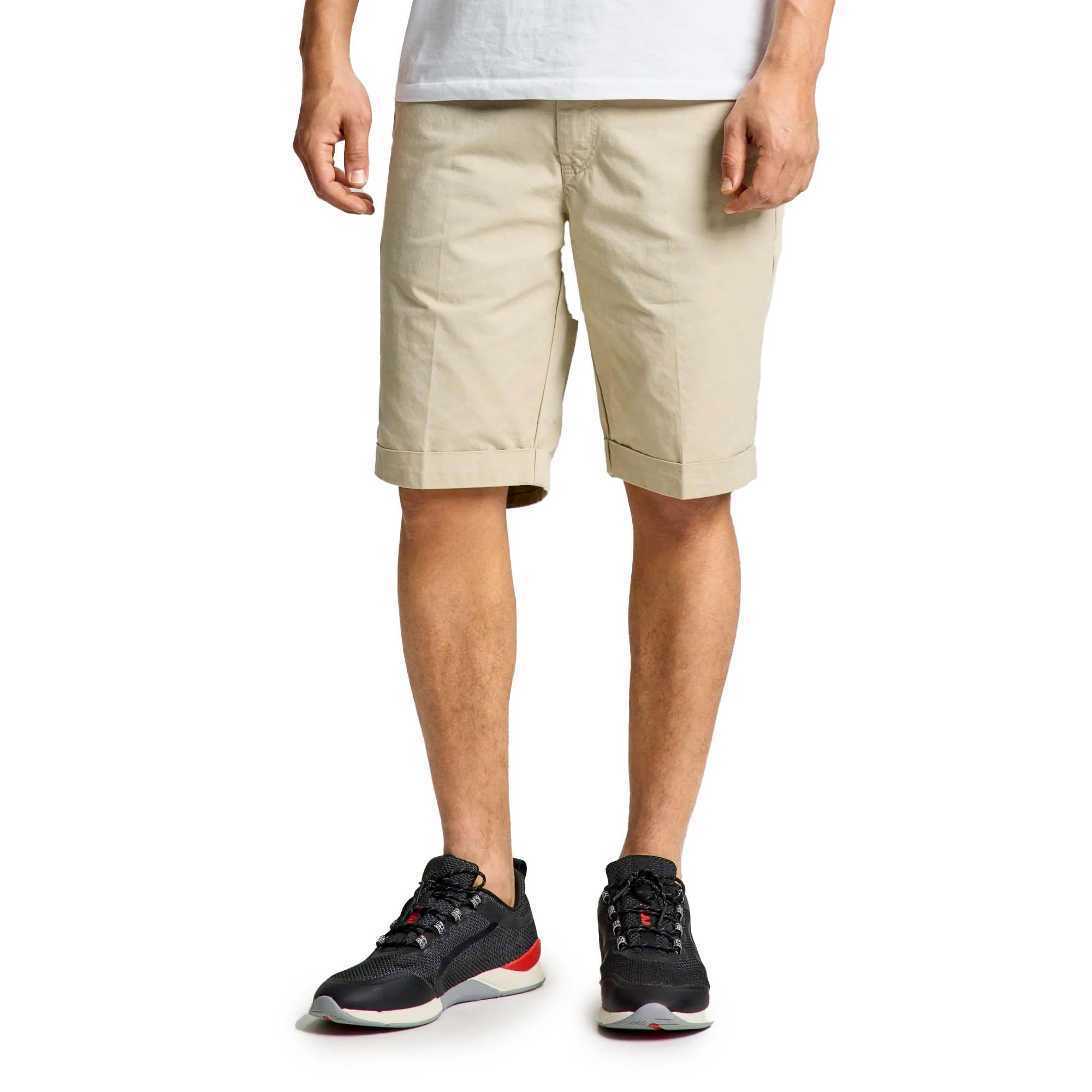 DECK_LGT_CHINO_SHORT_A140003S00_W09_Image_1