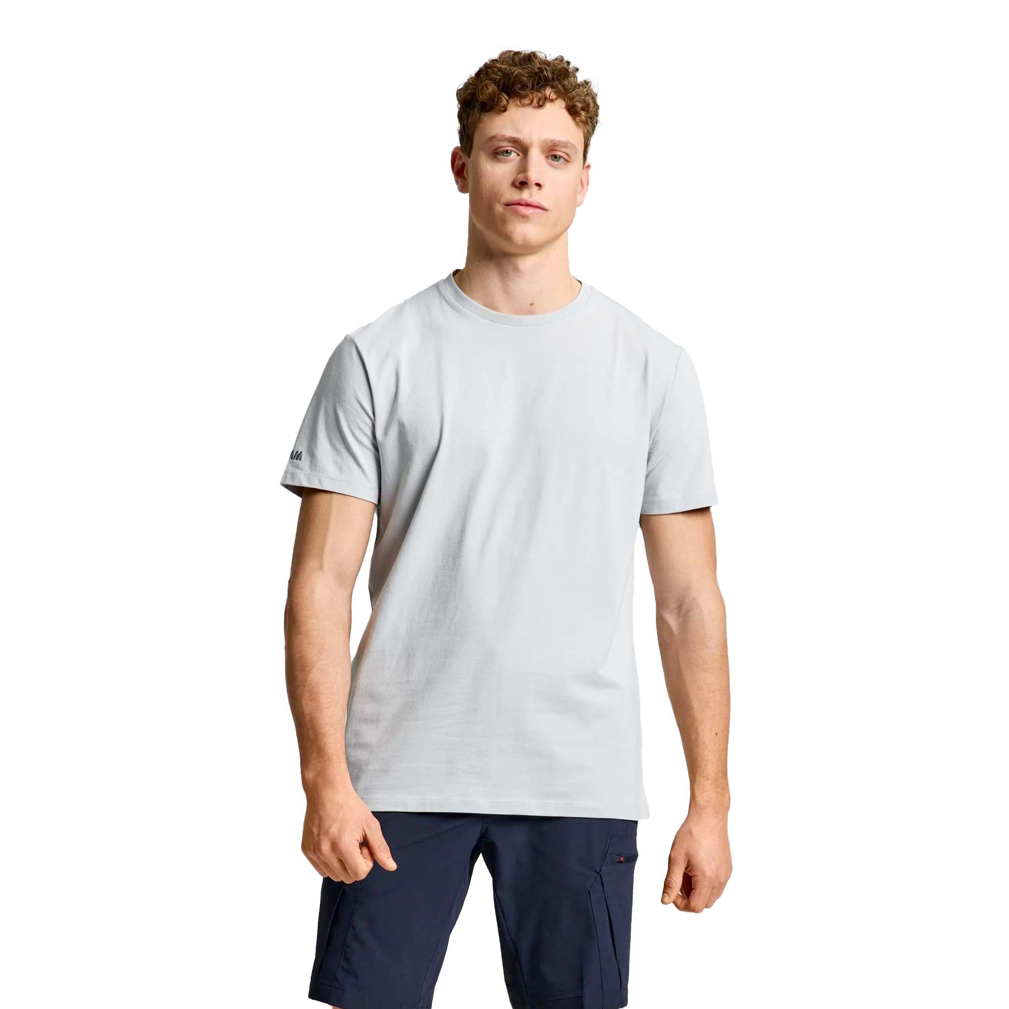 DECK_T-SHIRT_A112001S01_W04_Image_1