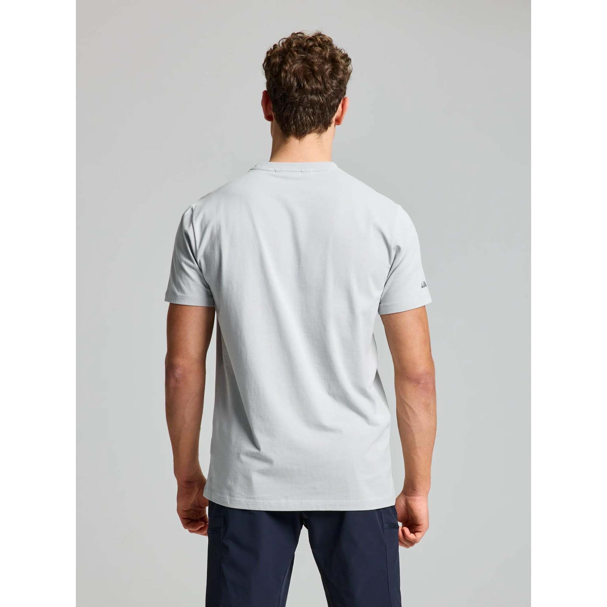 DECK_T-SHIRT_A112001S01_W04_Image_2
