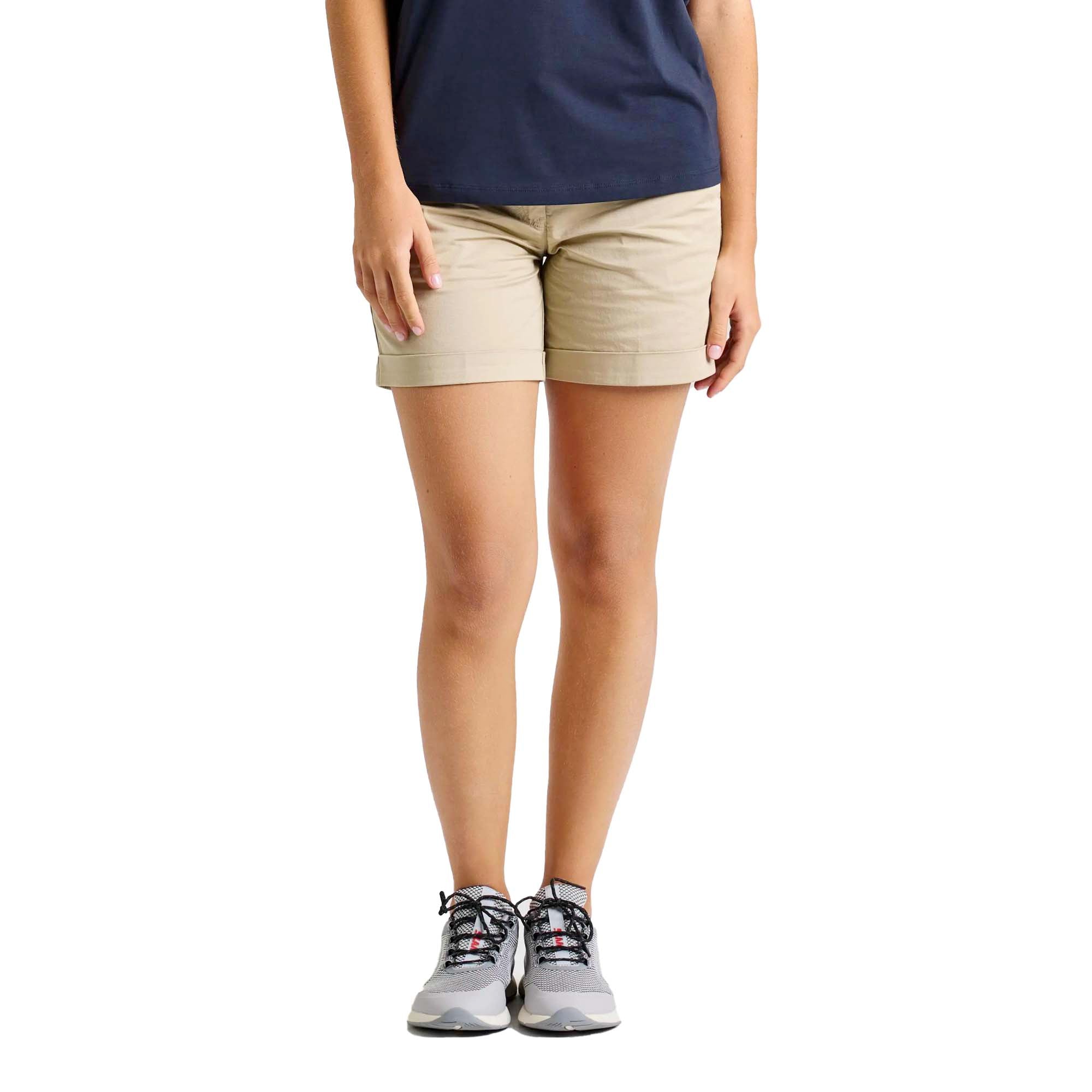 DECK_WS_LGT_CHINO_SHORT_A940003S00_W09_Image_1