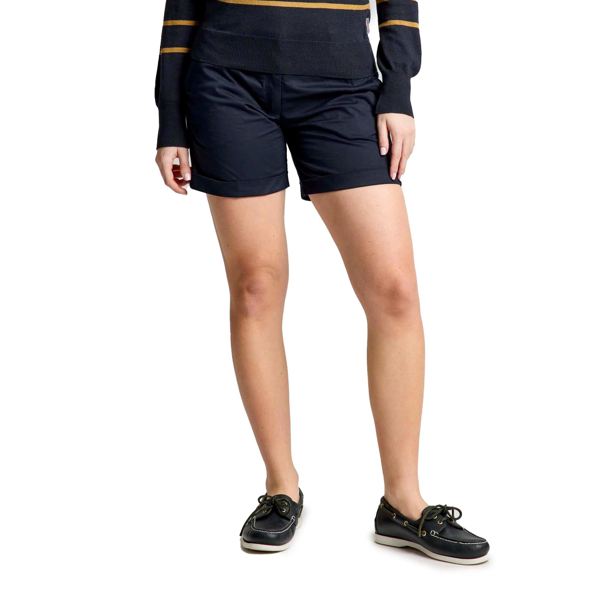 DECK_WS_LGT_CHINO_SHORT_A940003S00_W13_Image_1