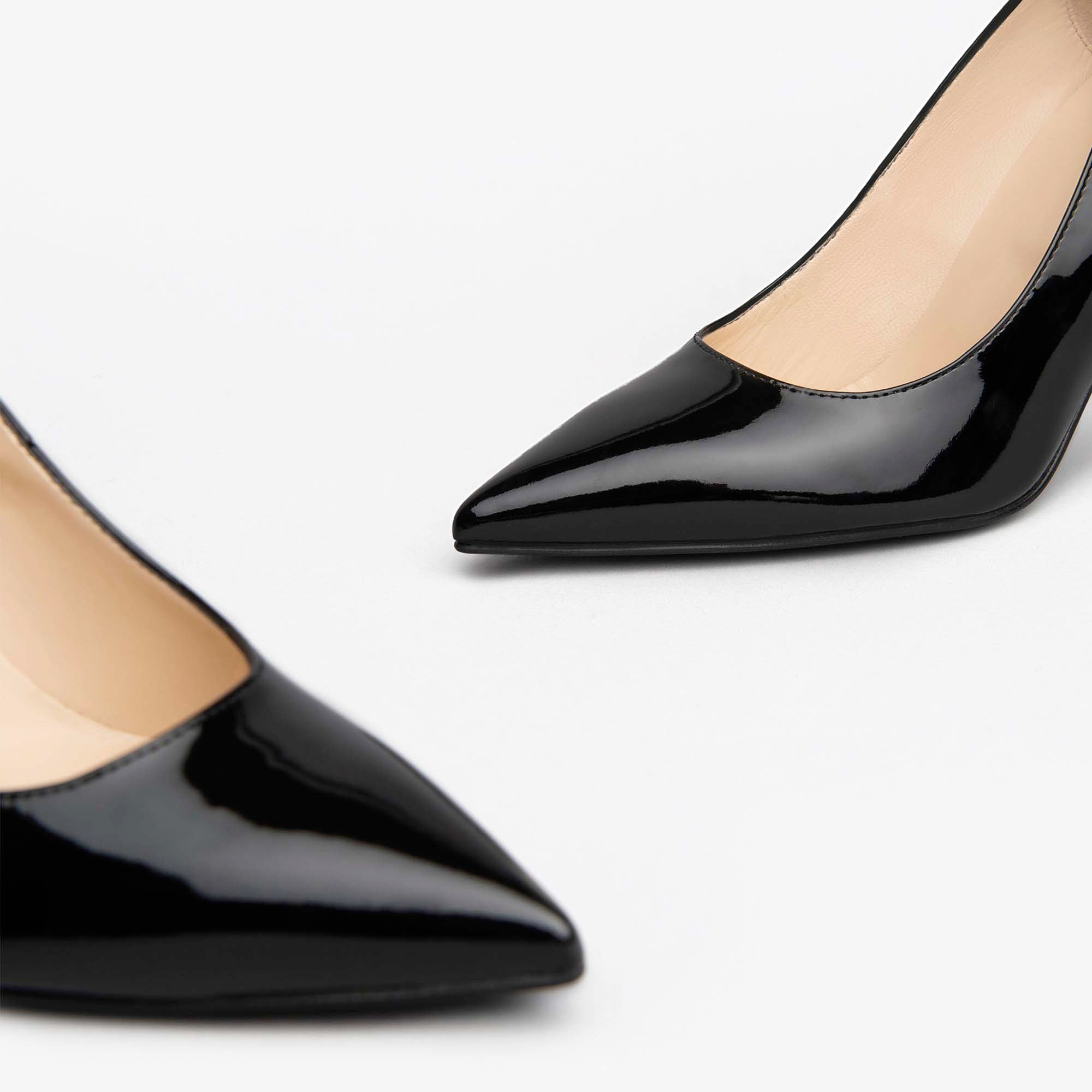 DECOLLETE_VERNICE_NERO_E211041DE_100_Image_3