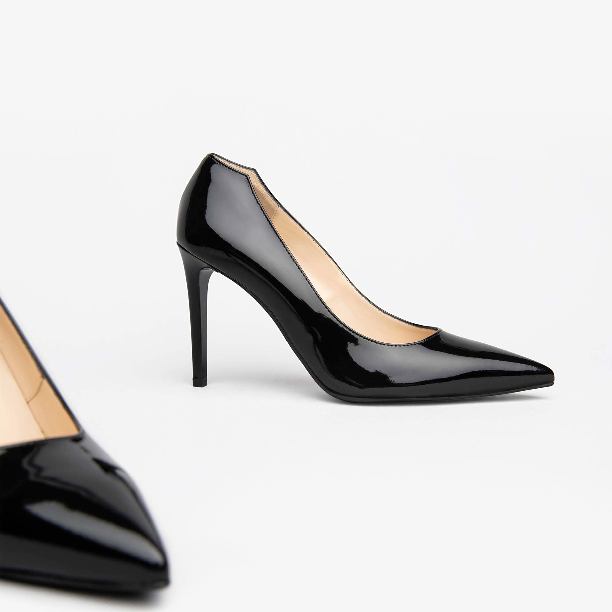 DECOLLETE_VERNICE_NERO_E211041DE_100_Image_4