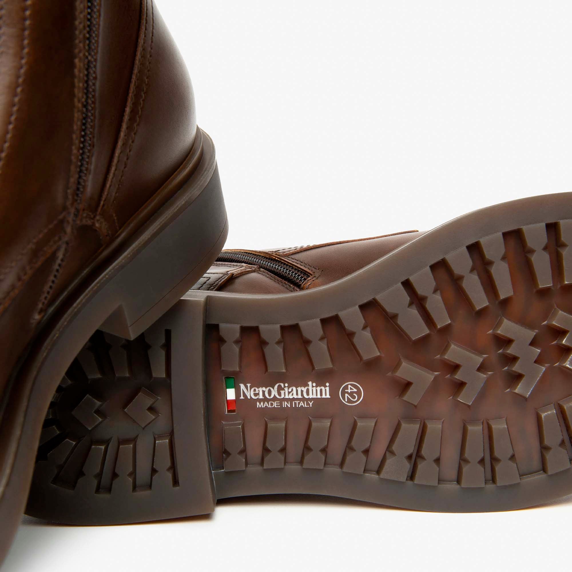 DELAVATO_GOMMA_SASSARI_NERO_B_I501021U_412_Image_4