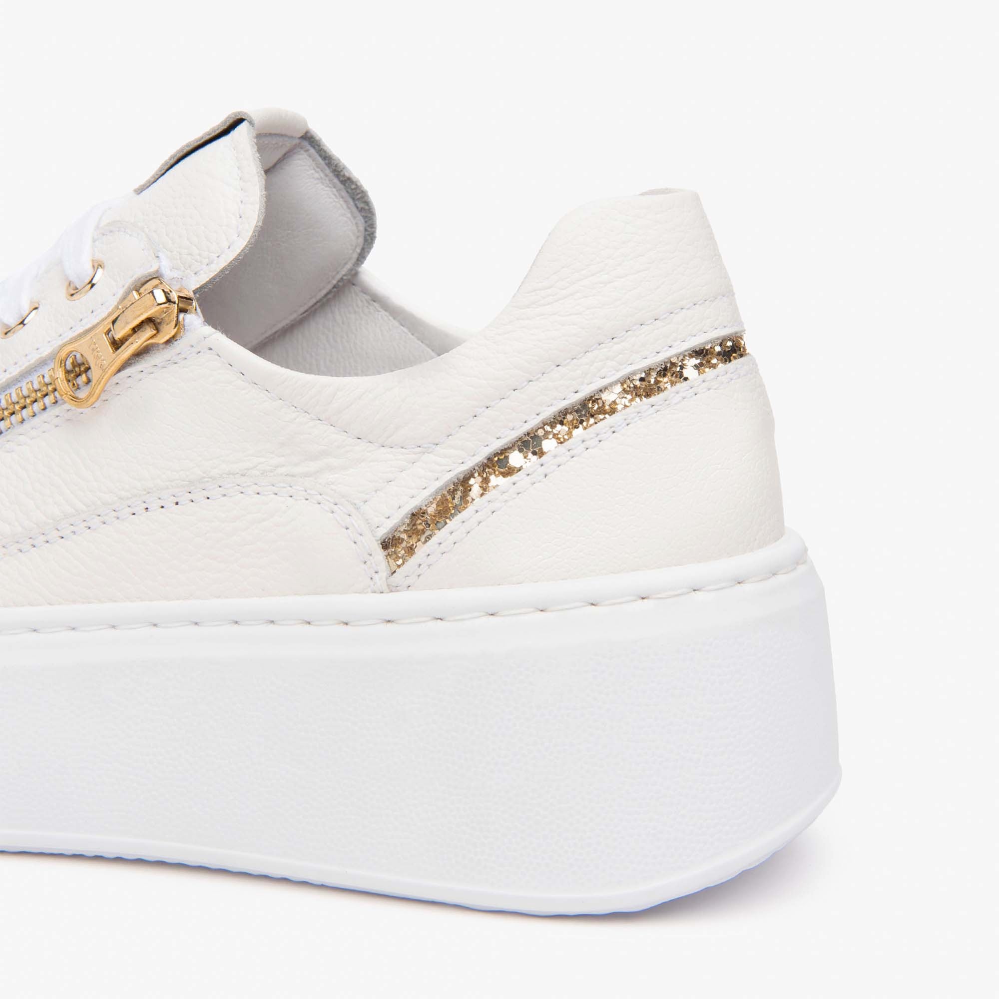 DOLLARINO_BIANCO_TGLITTER_GR910514_PUGUATEMALA_E513081D_707_Image_4