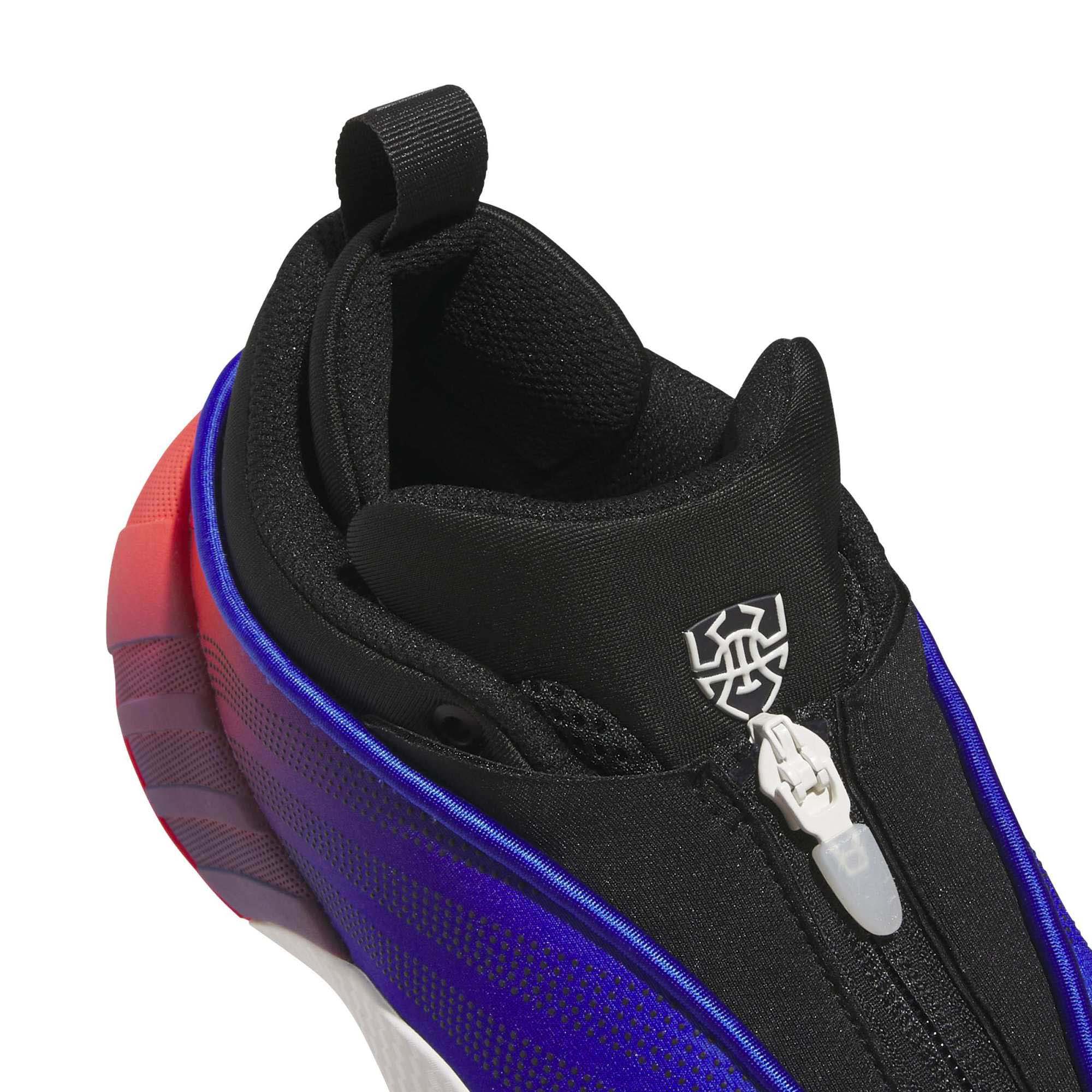 DON_ISSUE_7_J_JQ6833_LUCREDC_Image_7