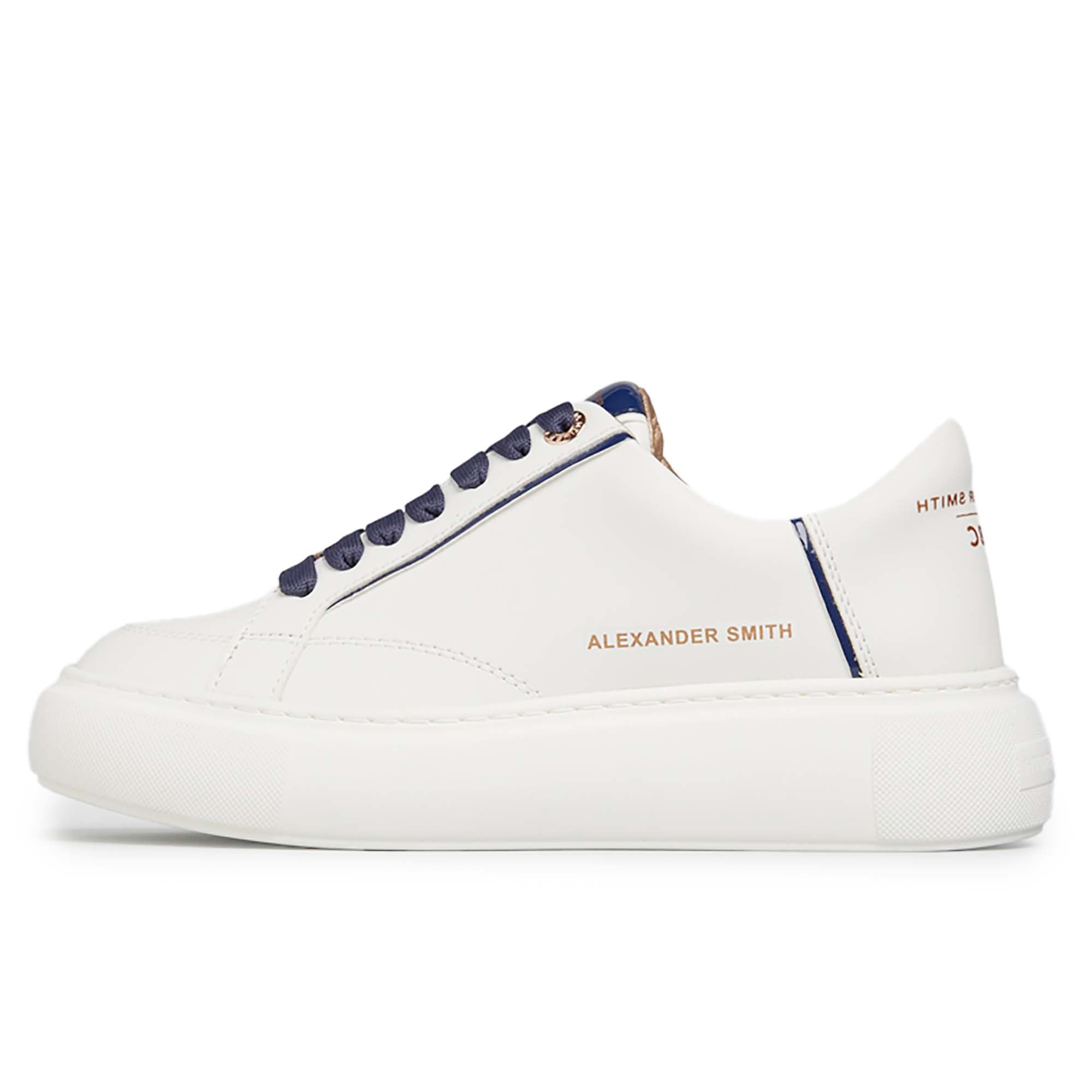 ECO-GREENWICH_WOMAN_BEGW7347_WBL_Image_1