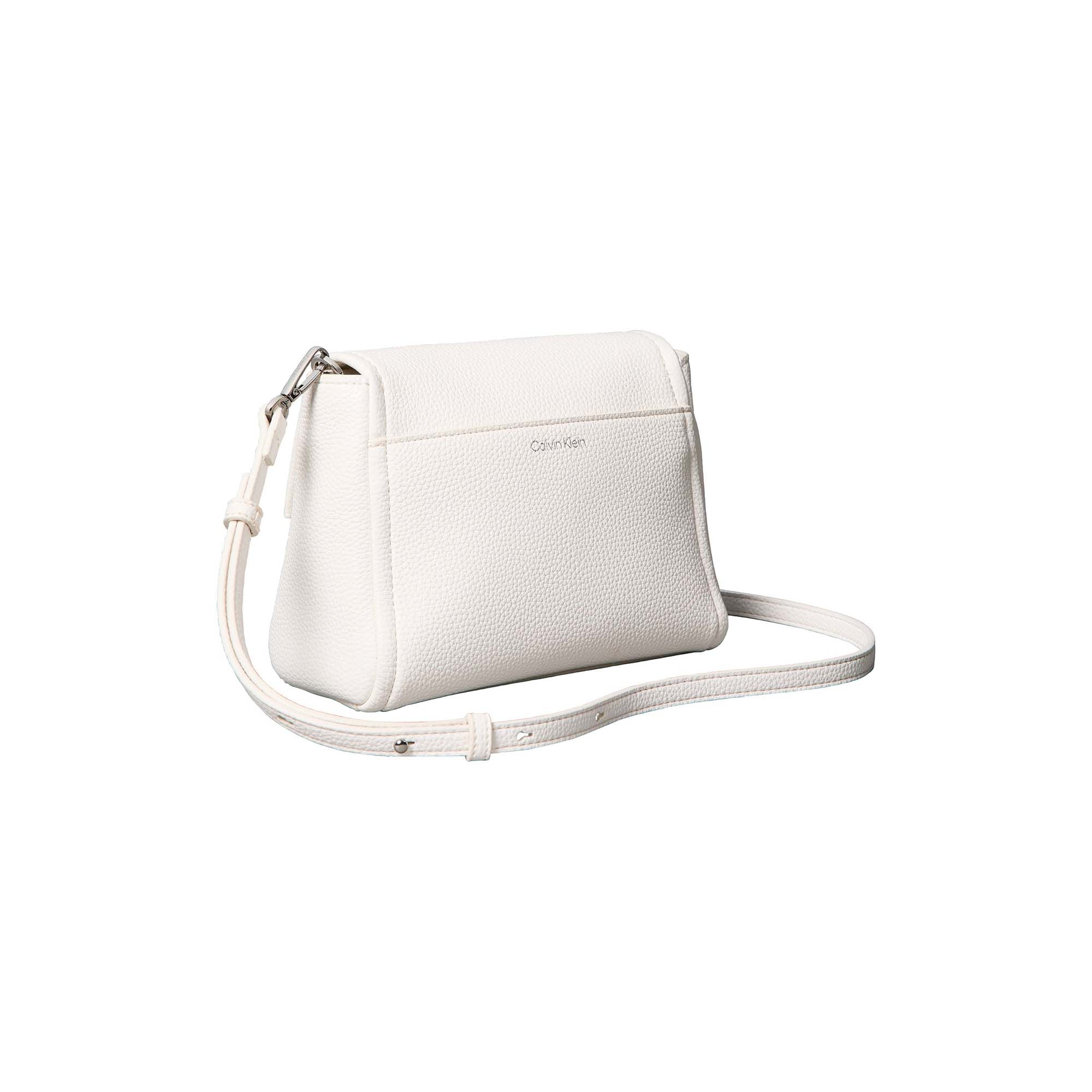 EMBLEM_HW_PEBBLE_CROSSBODY_20_LV04F3511G_4LX_Image_2