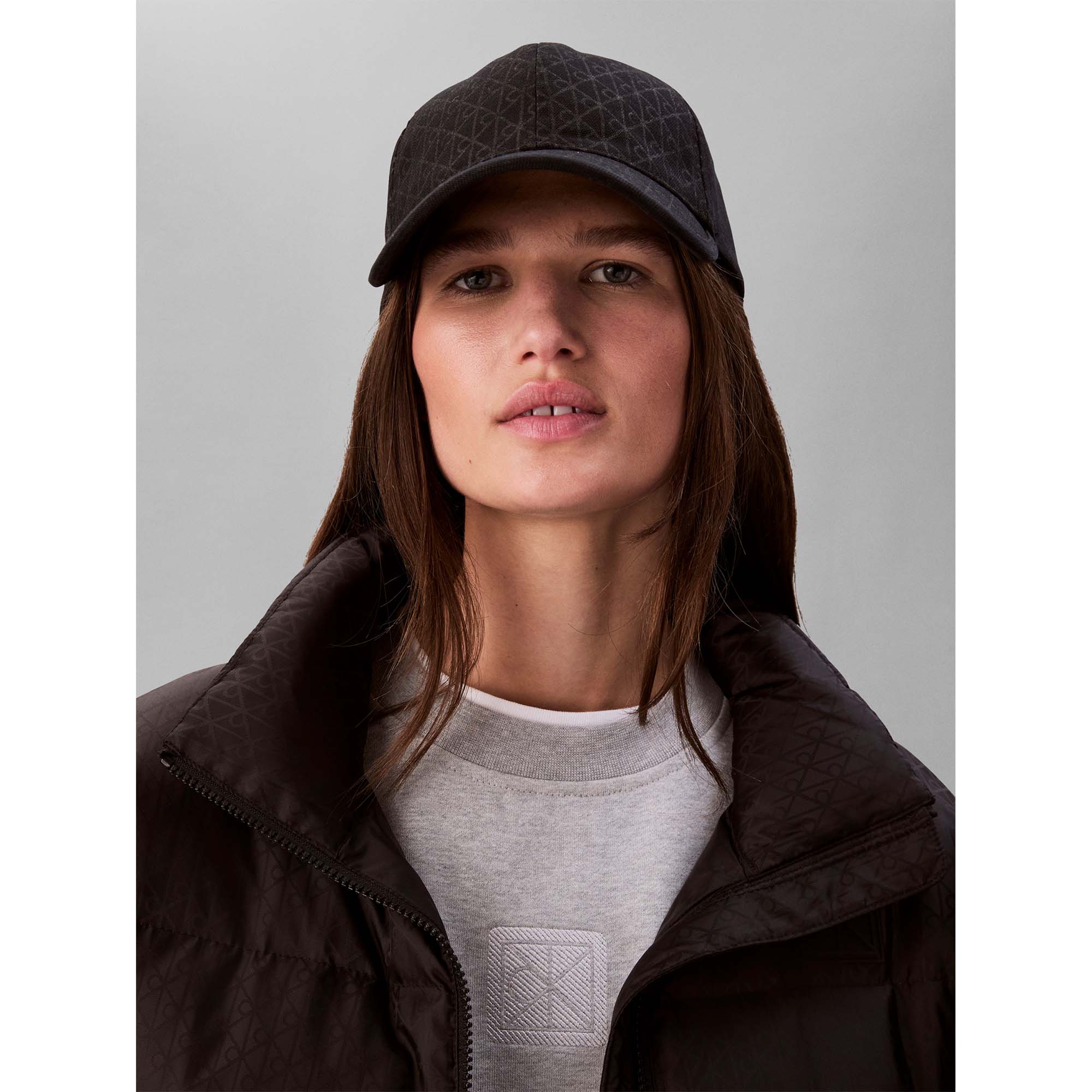 EMBLEM_PRINT_w_LEATHER_PATCH_CAP_LV04F5036G_UB1_Image_4