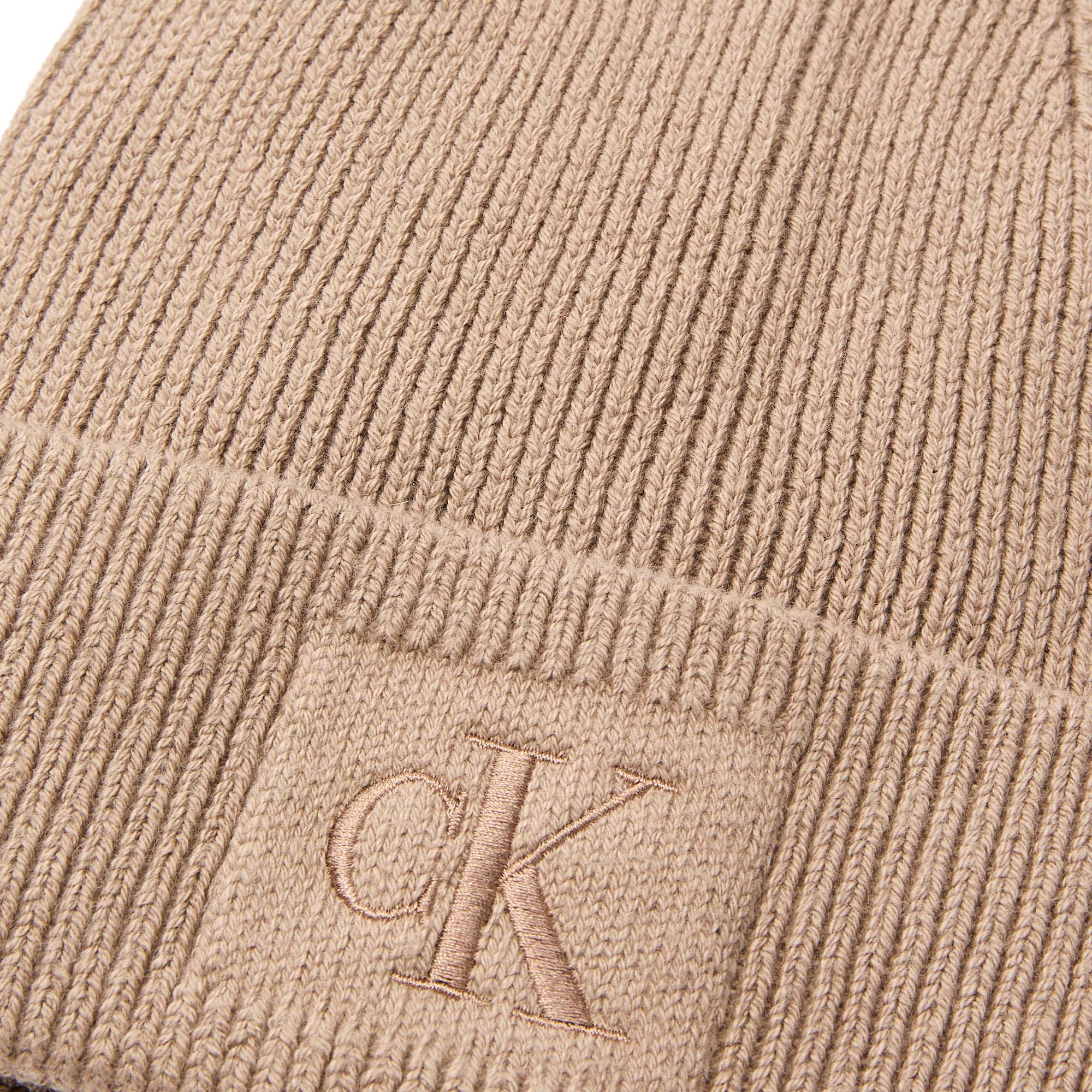 EMBROIDERED_RIB_COTTON_BEANIE_LV04F8097G_VFU_Image_3