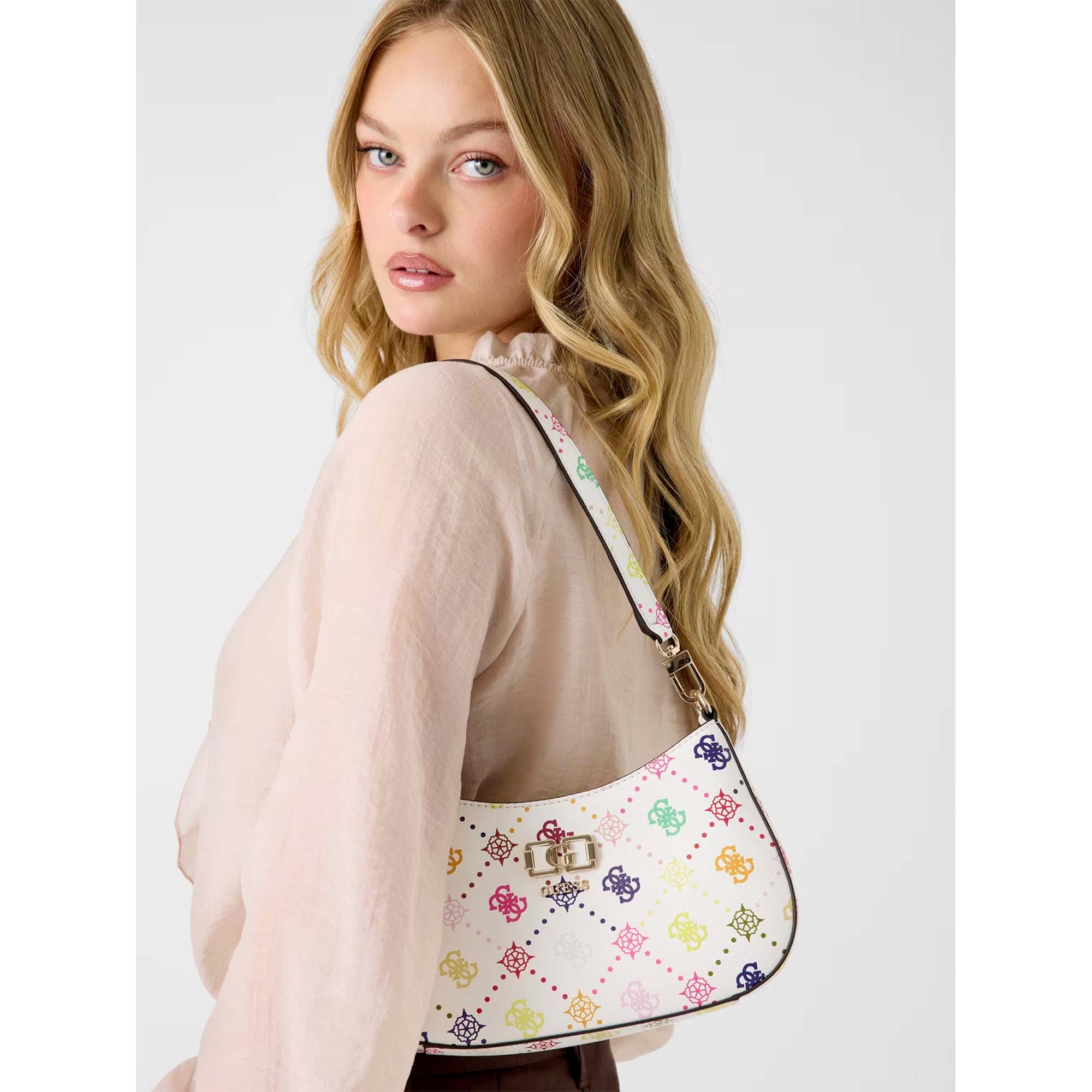 EMELIE_LOGO_TOP_ZIP_SHLDR_BAG_HWGM9928180_MUO_Image_5