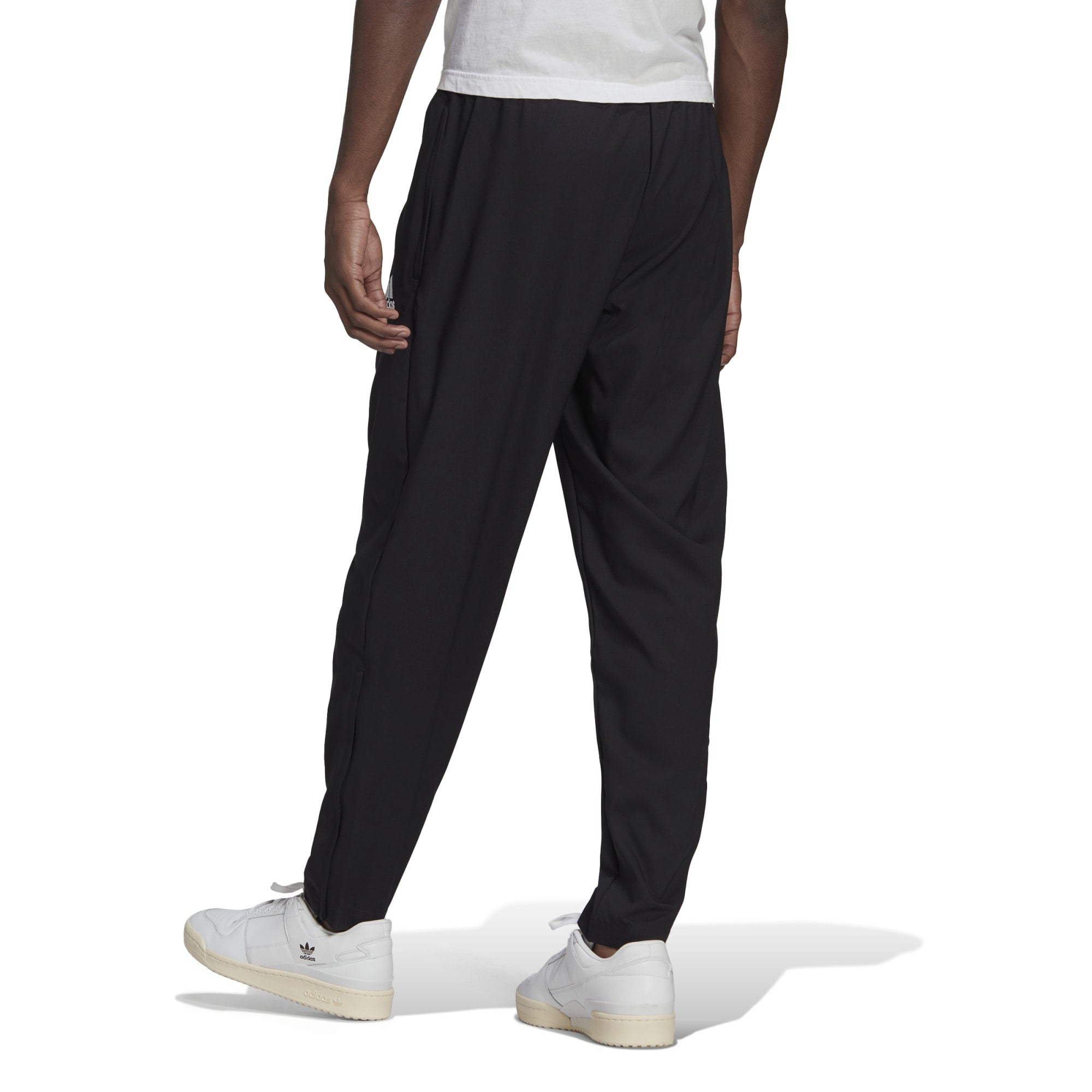 ENT22_PRE_PNT_H57533_BLACK_Image_2