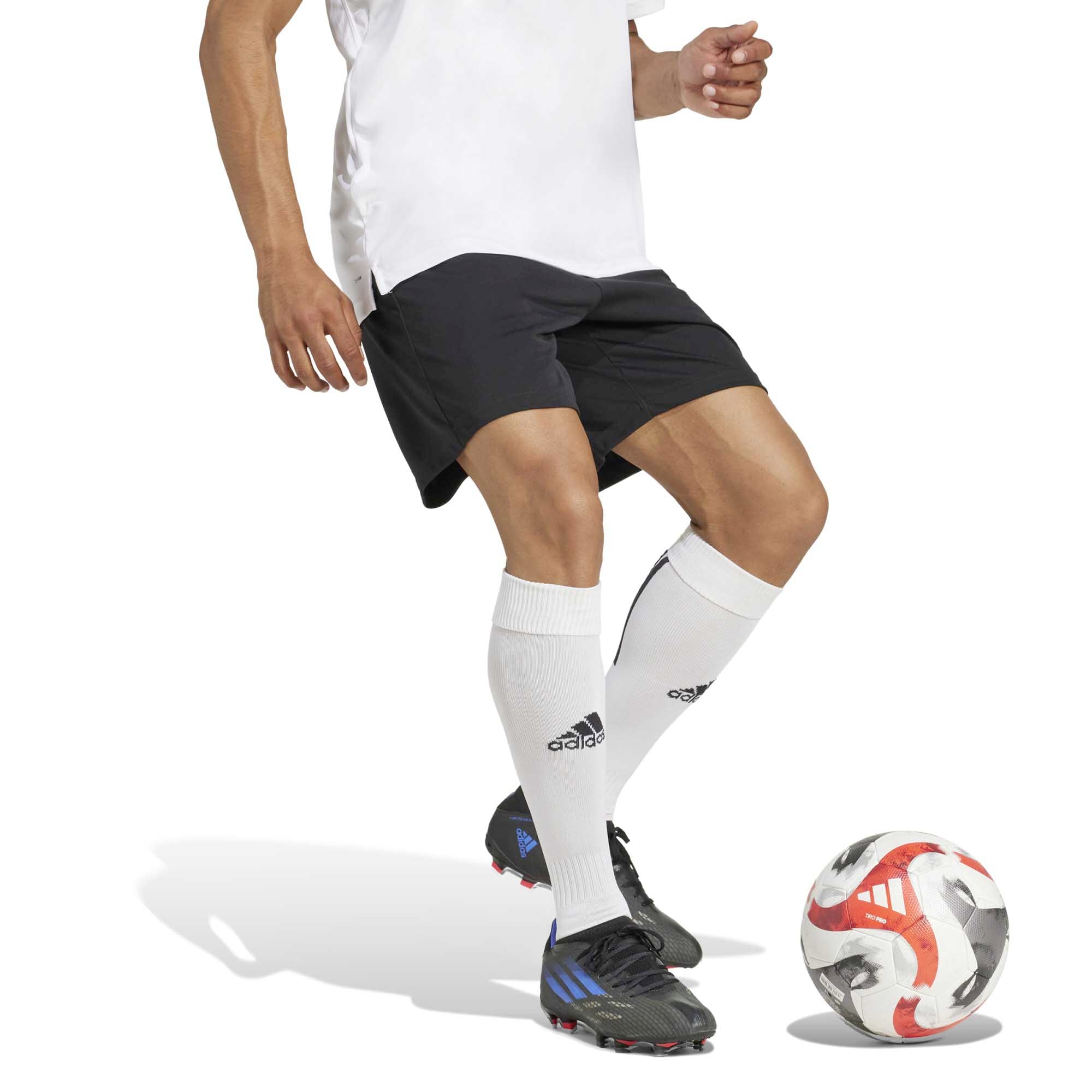 ENT22_SHO_H57504_BLACK_Image_4