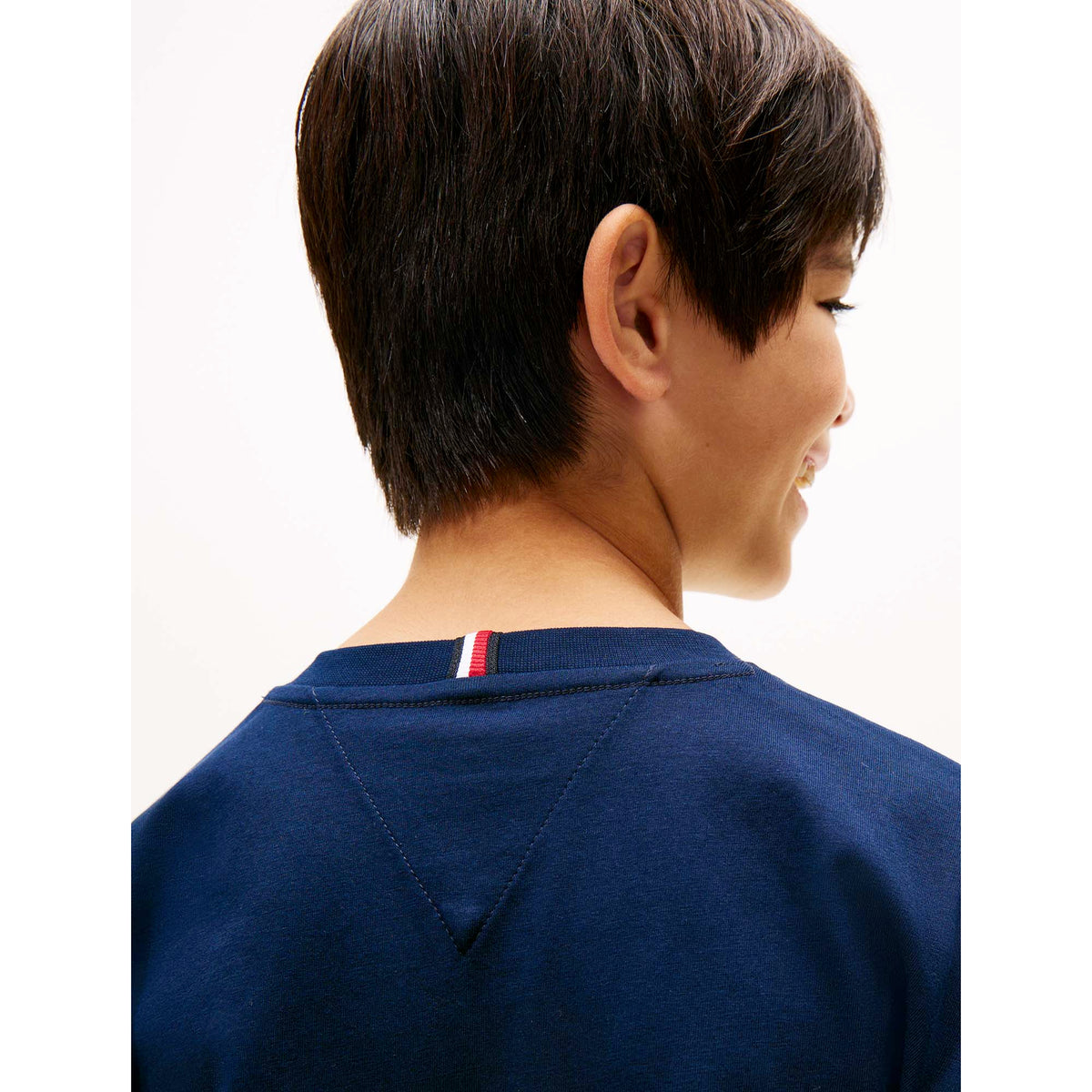 ESSENTIAL_ARCHIVE_FIT_TEE_SS_THKB0KB09646T_C1G_Image_4