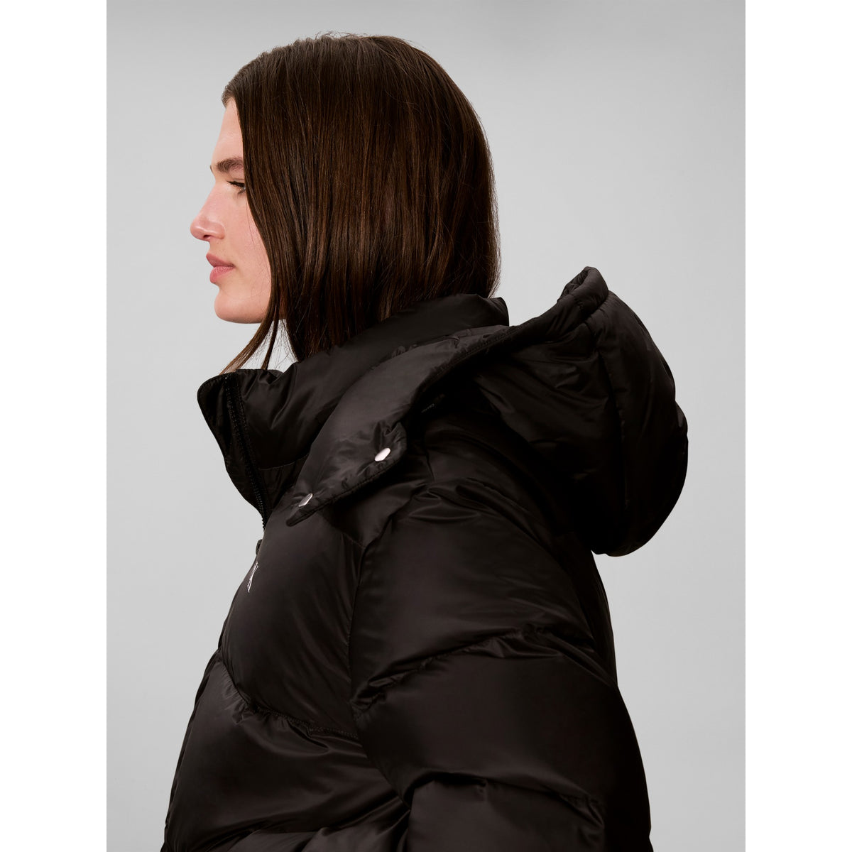 ESSENTIAL_MW_SHORT_D_LV047H500G_UB1_Image_6